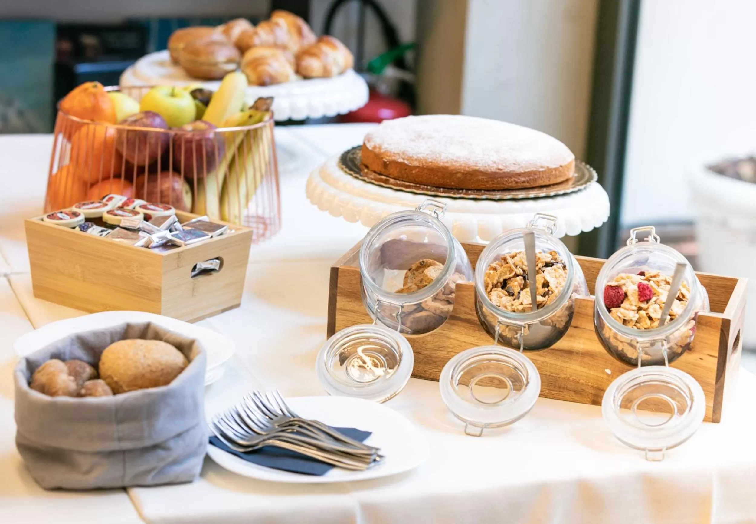 Breakfast in DOMUS CAVOUR Rooms&Suites