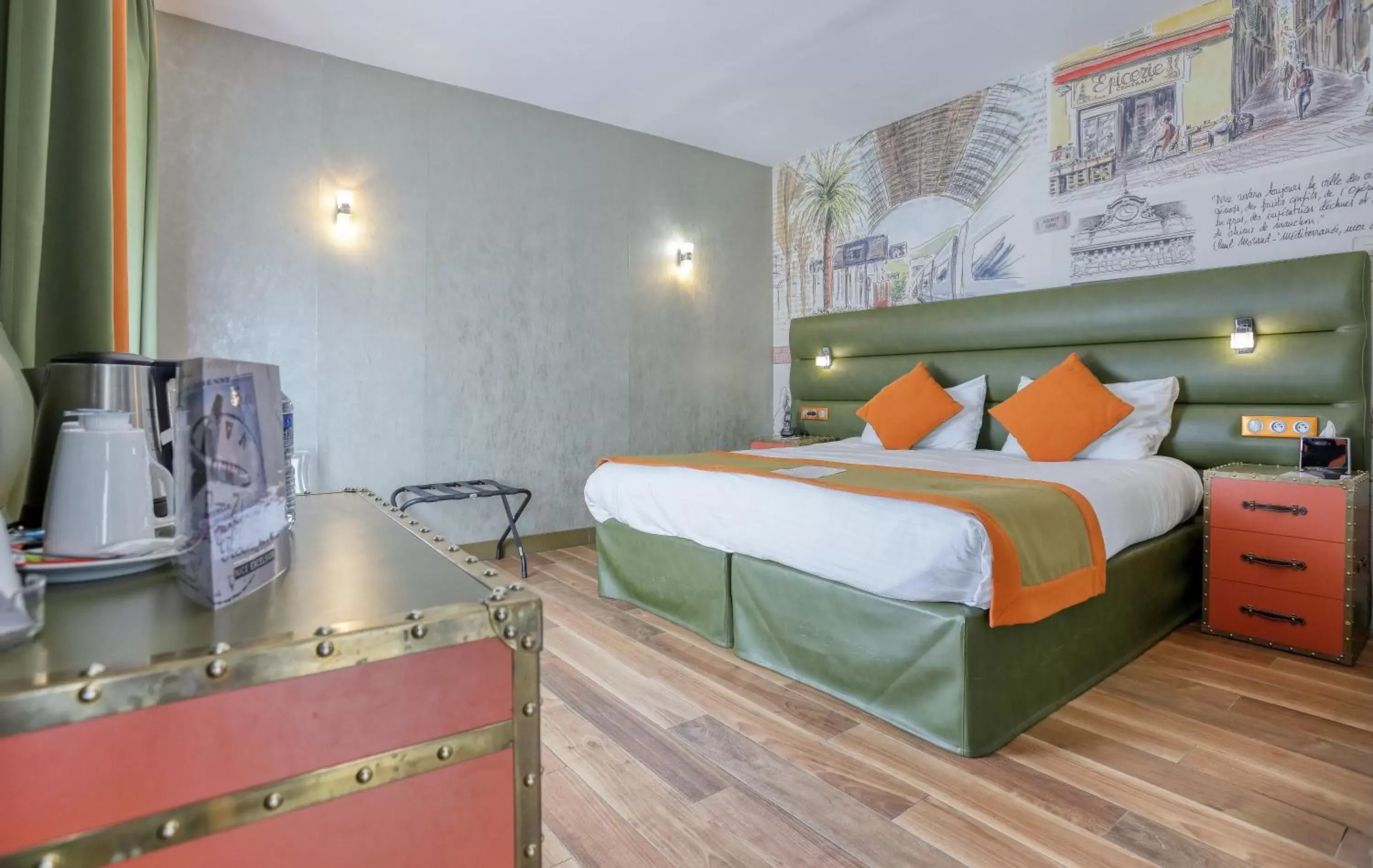 Bedroom, Bed in Nice Excelsior Centre ville