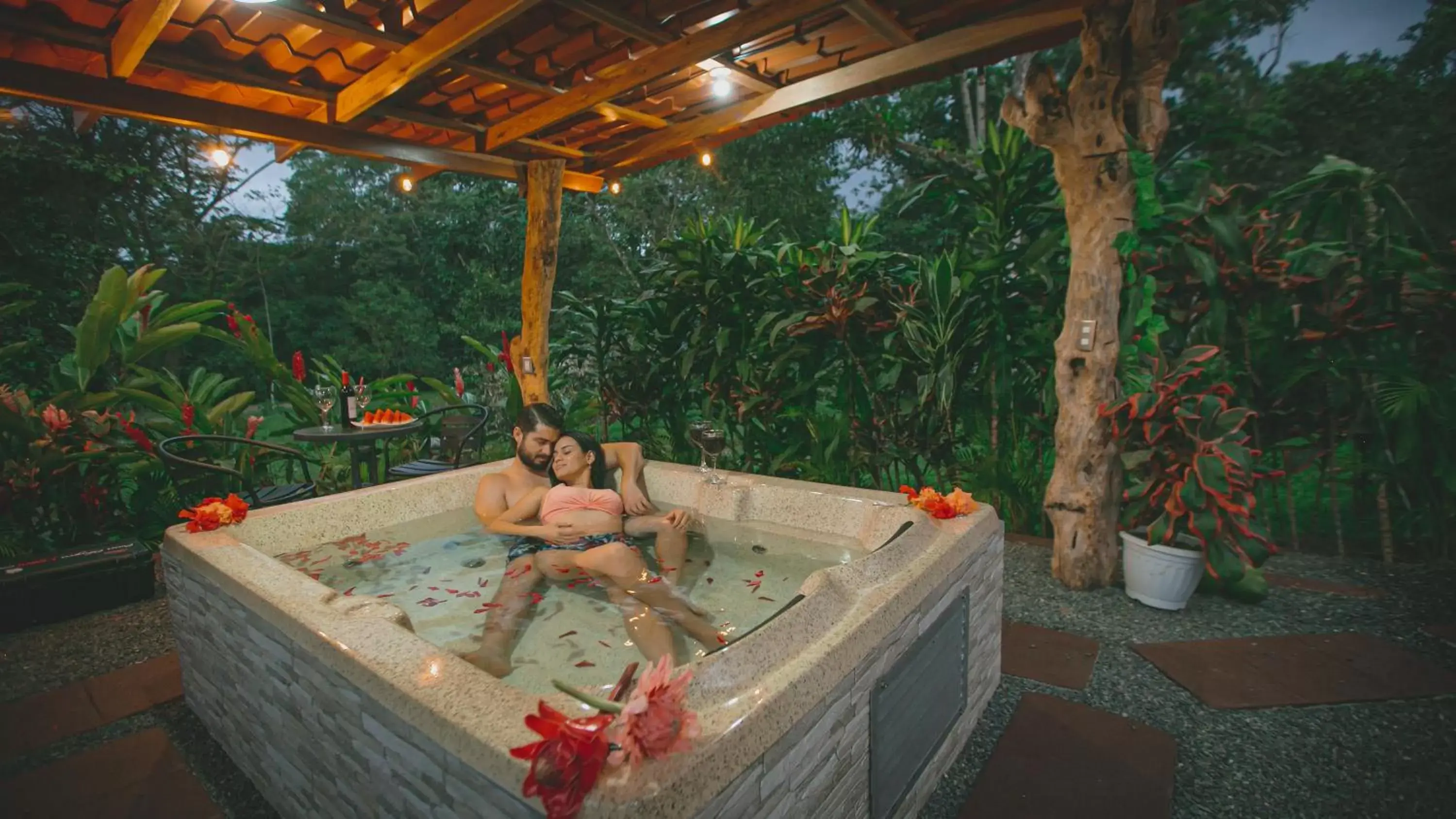 Hot Tub in Hotel Rancho Cerro Azul