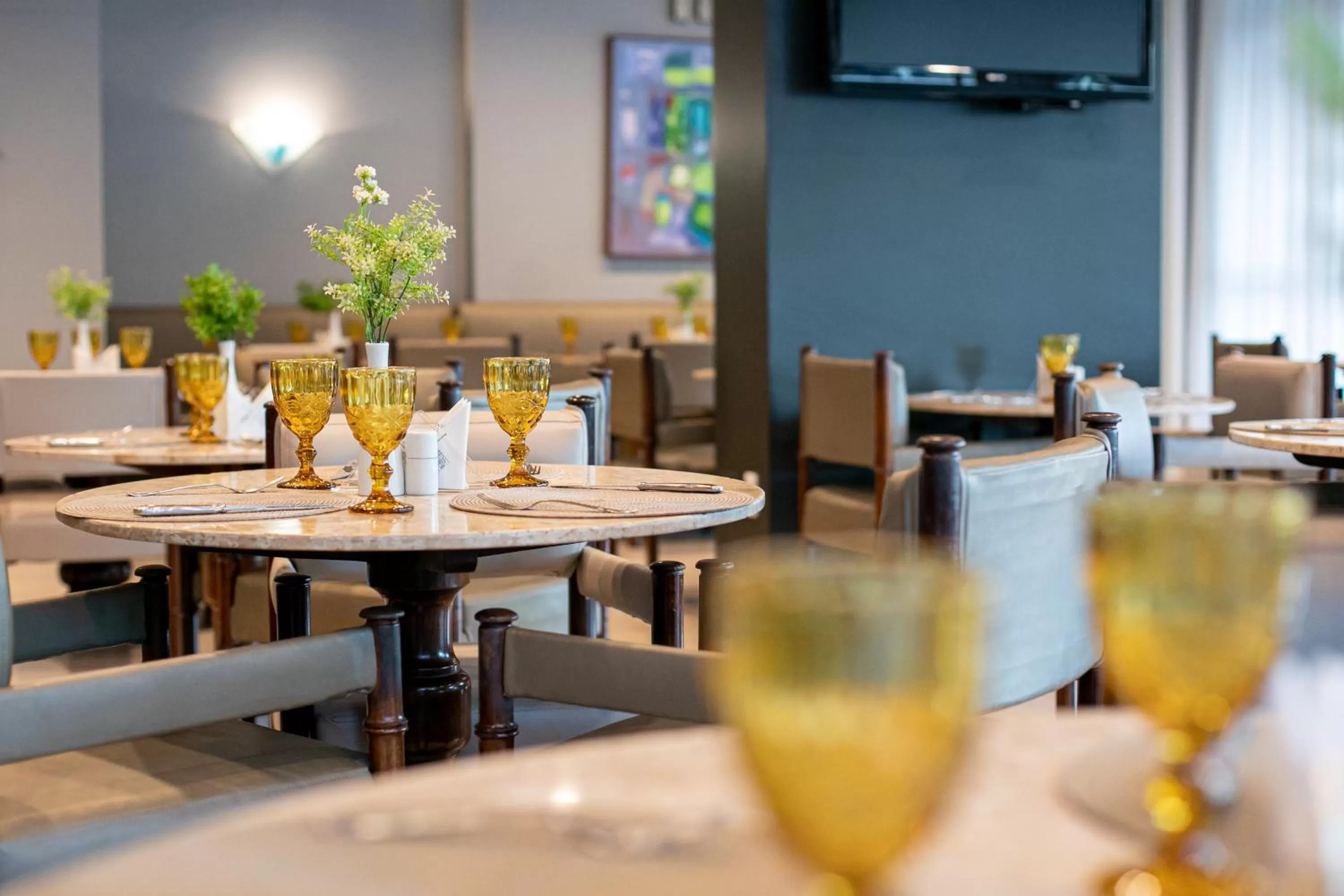 Restaurant/places to eat in Plaza Blumenau Hotel