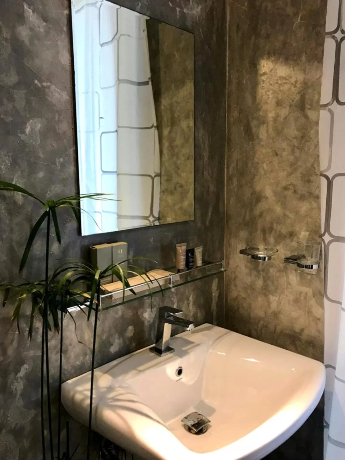 Bathroom in Weligama Bay Watsila Resort