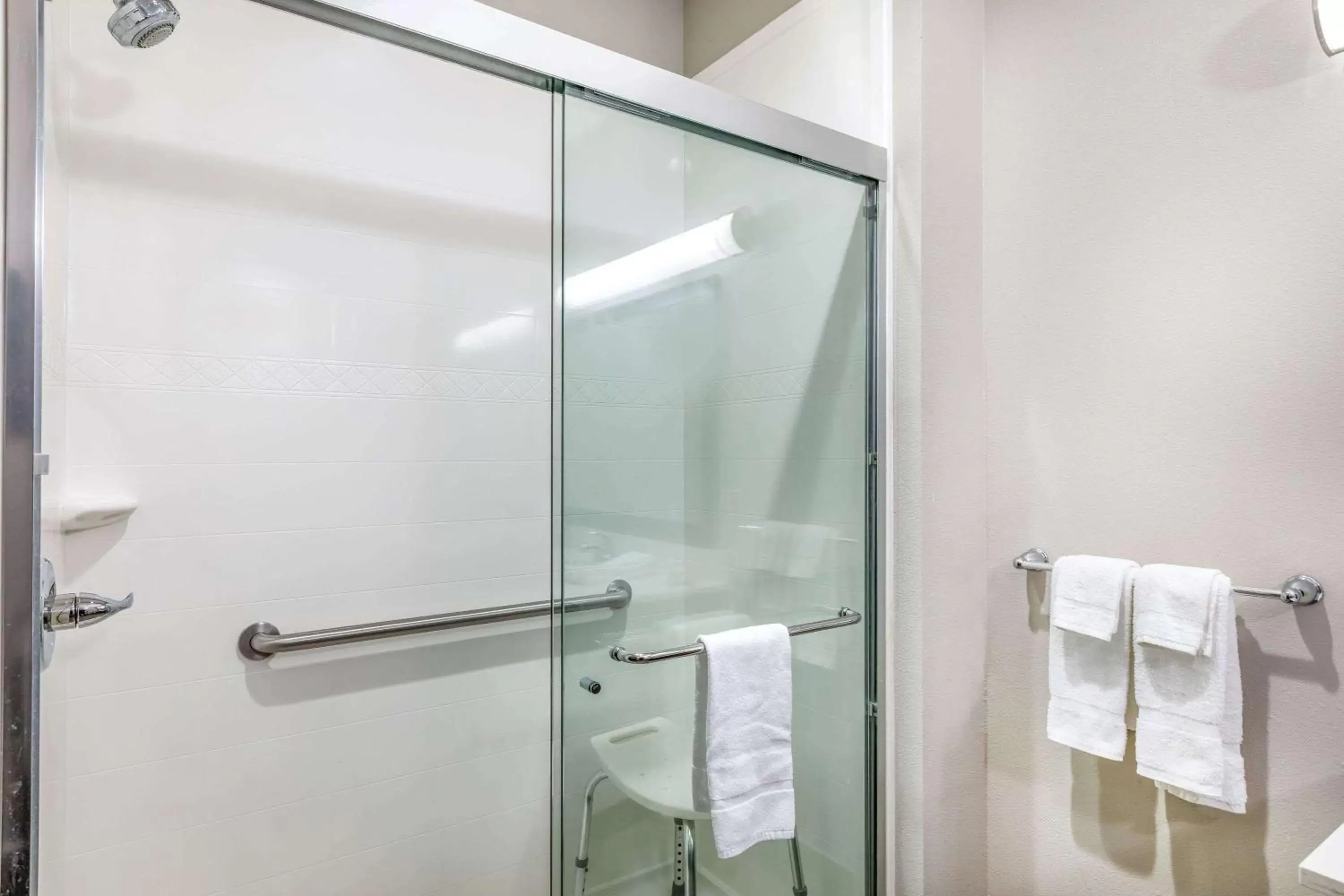 Shower, Bathroom in La Quinta by Wyndham Claremore