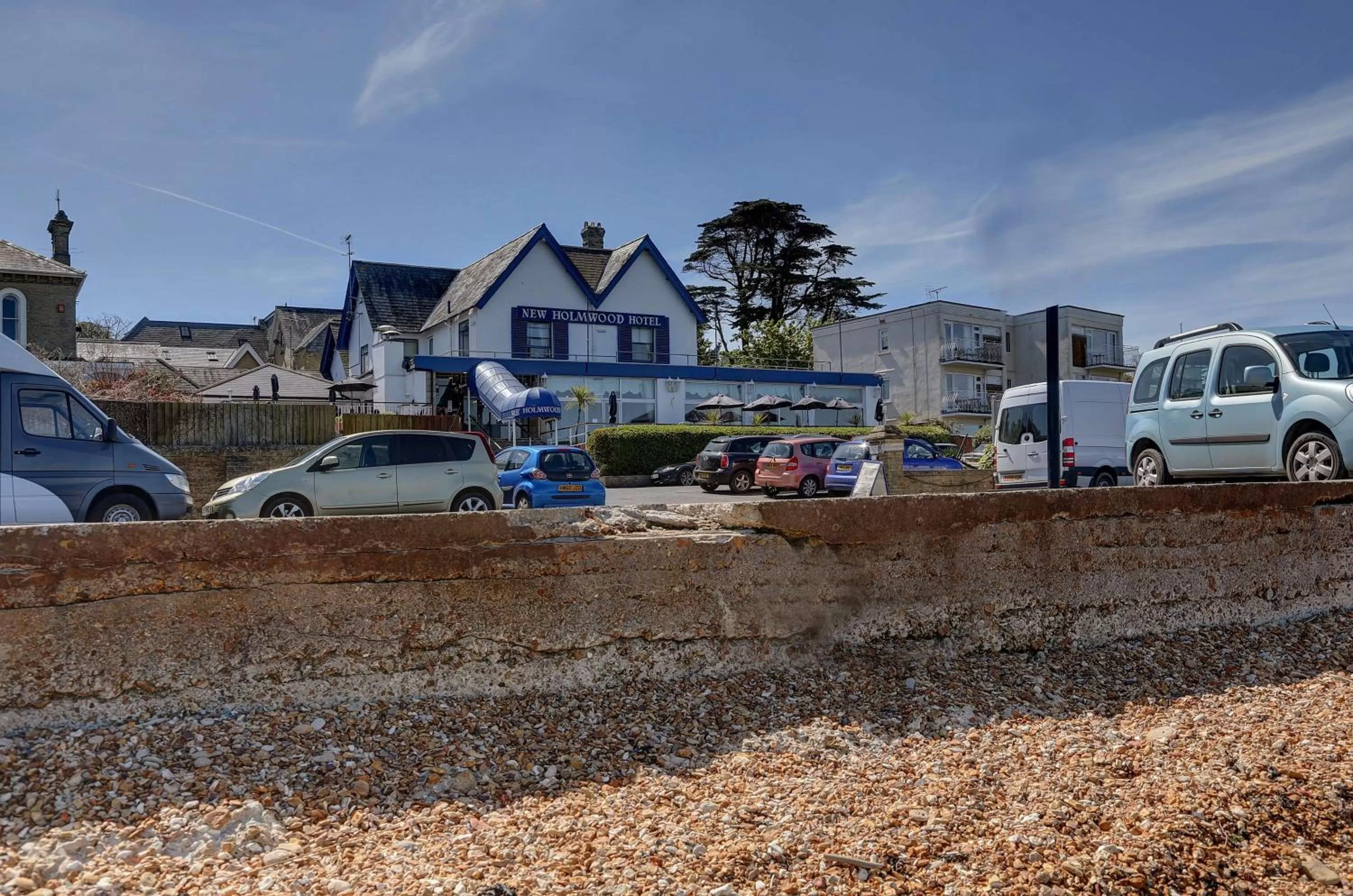 Property building in BEST WESTERN New Holmwood Hotel