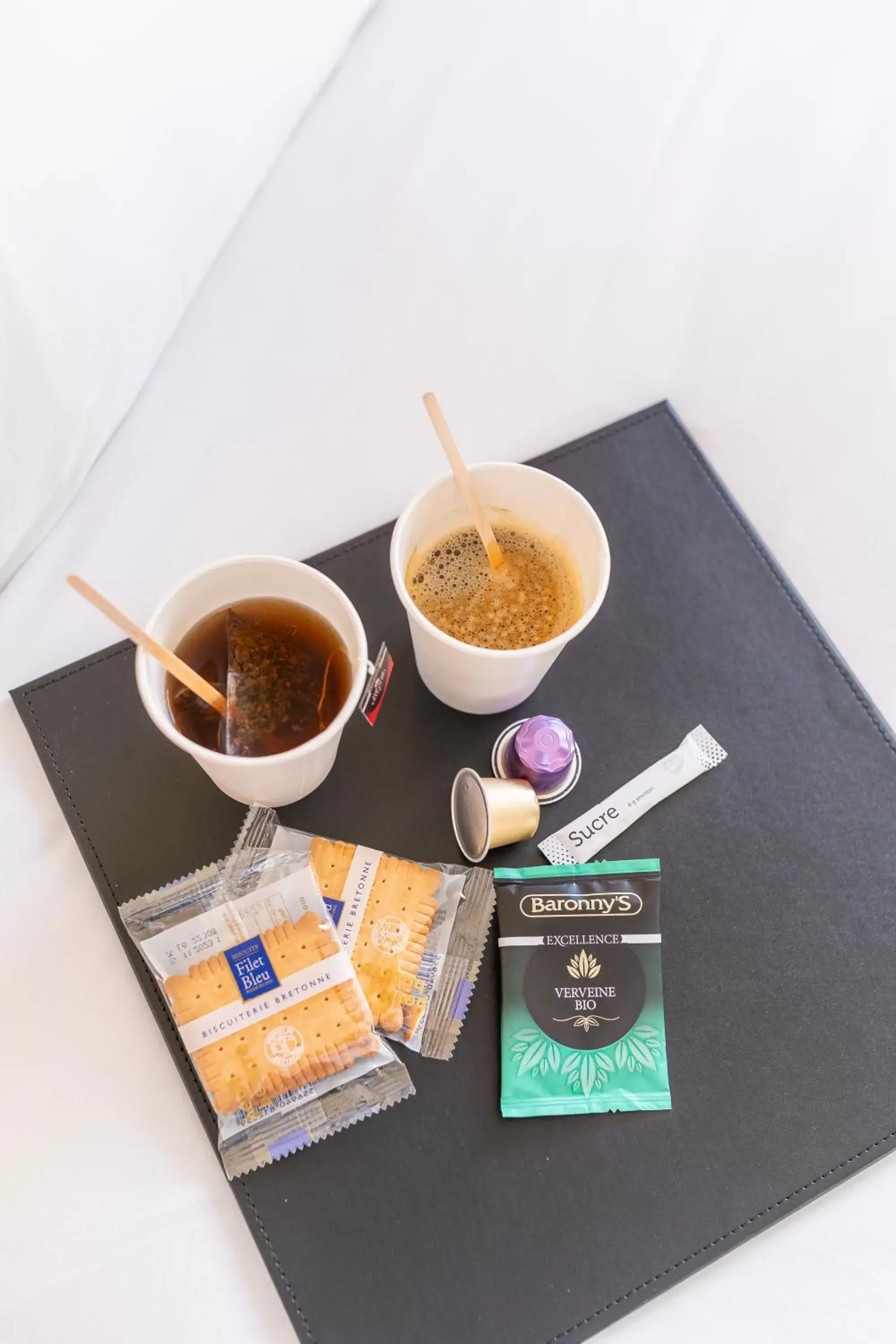 Coffee/tea facilities in B&B HOTEL Bayonne Tarnos