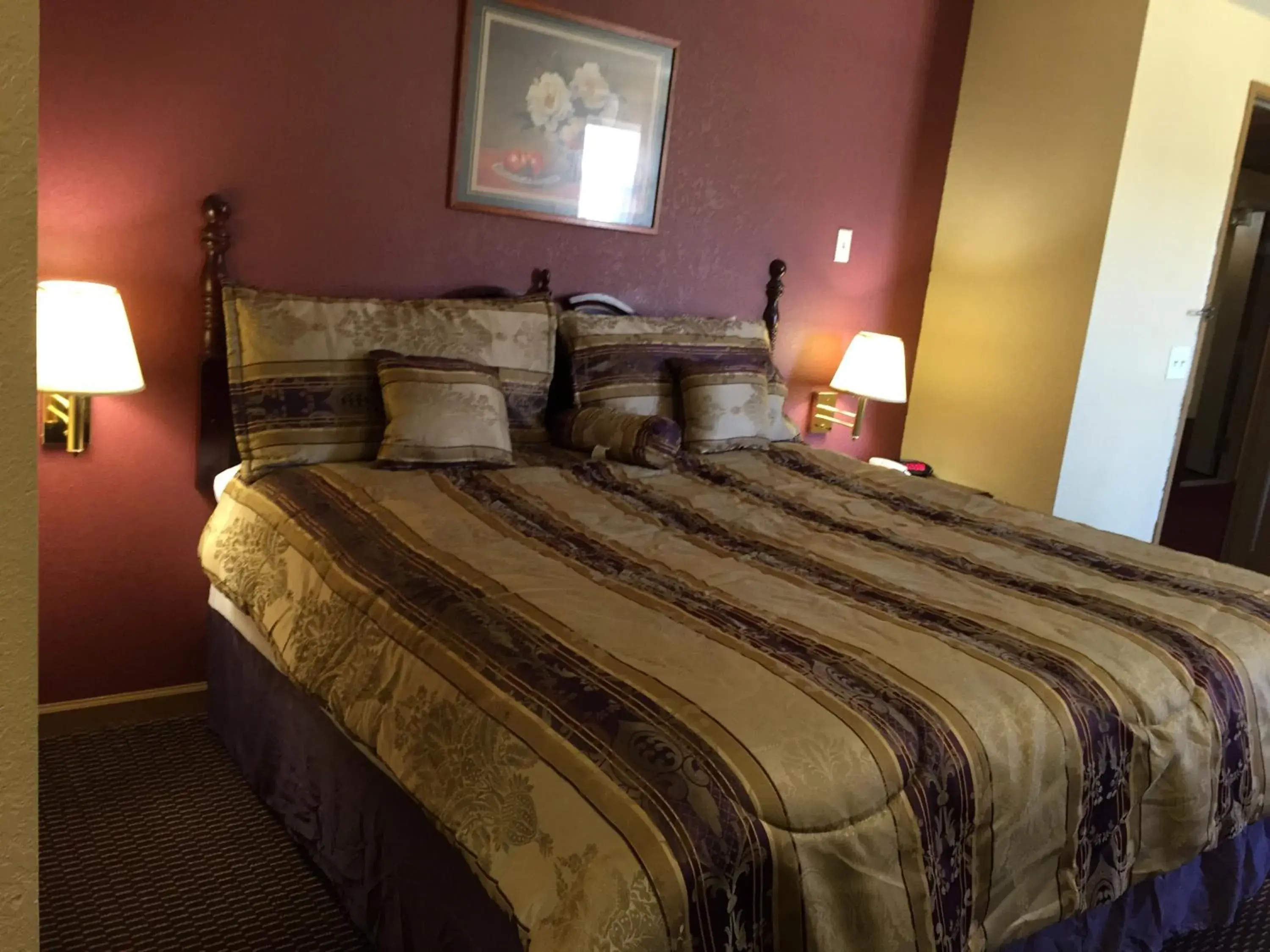 Bed in First Western Inn - Fairmont City