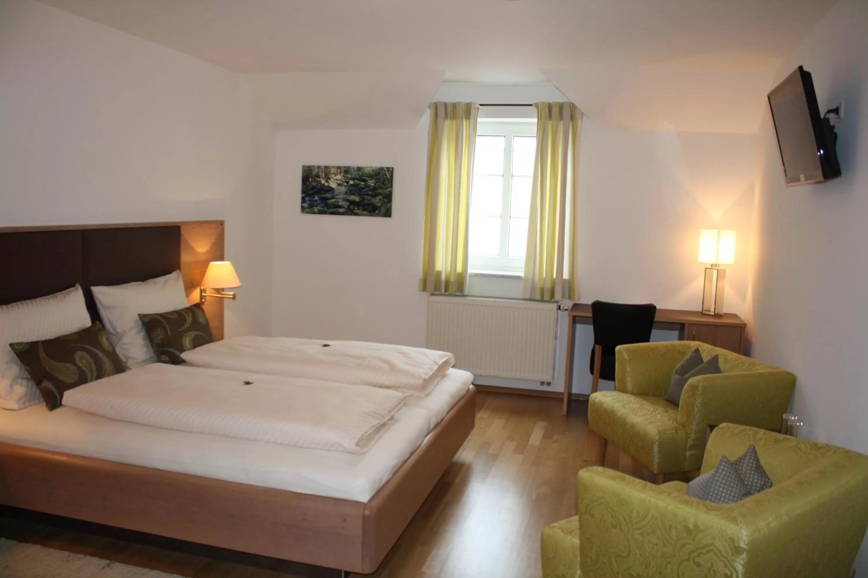 Photo of the whole room, Bed in Bäckerei Konditorei Frühstückspension WAGNER