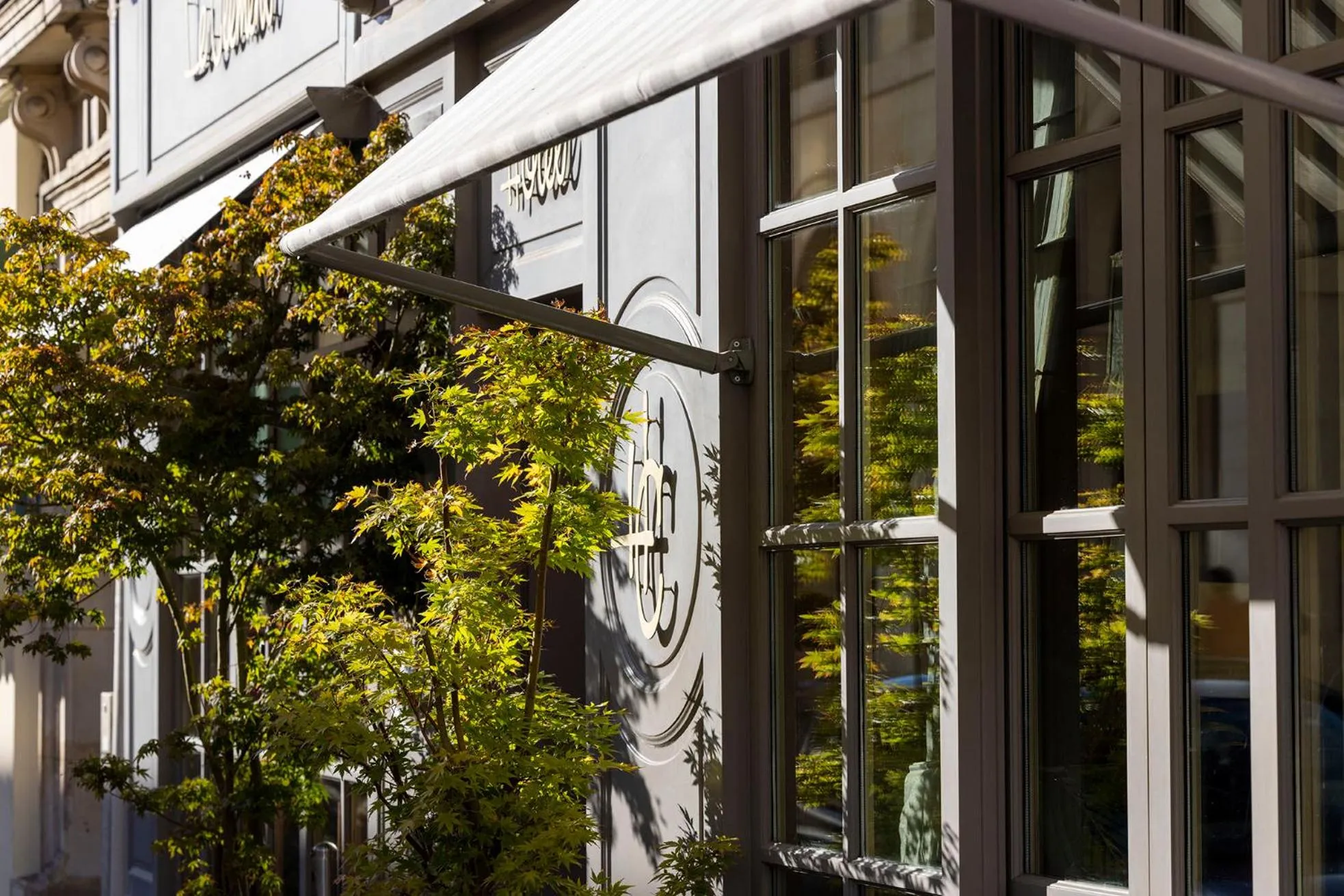 Property building in Hotel Clément