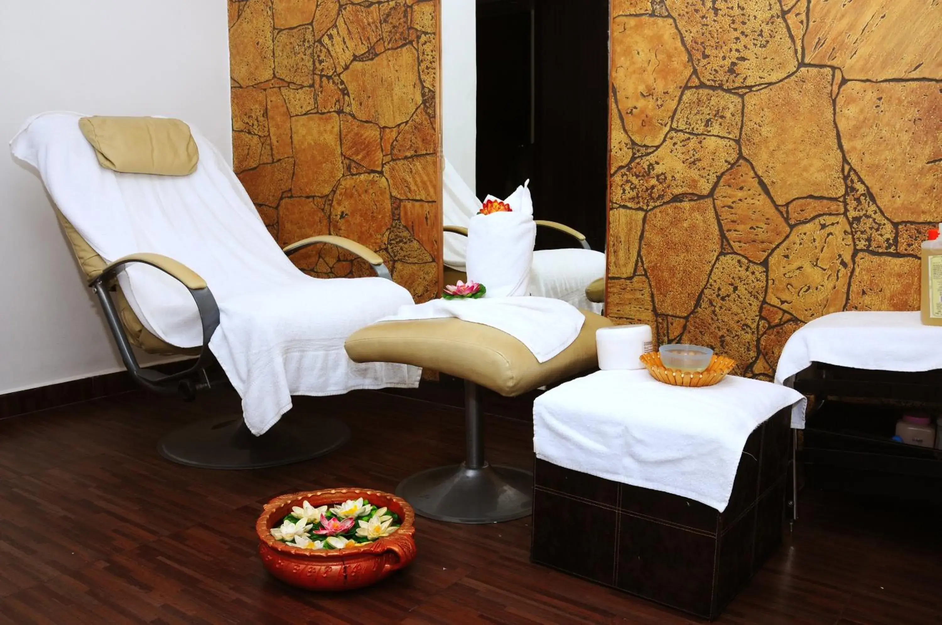 Spa and wellness centre/facilities in Hotel Gokulam Park - Coimbatore