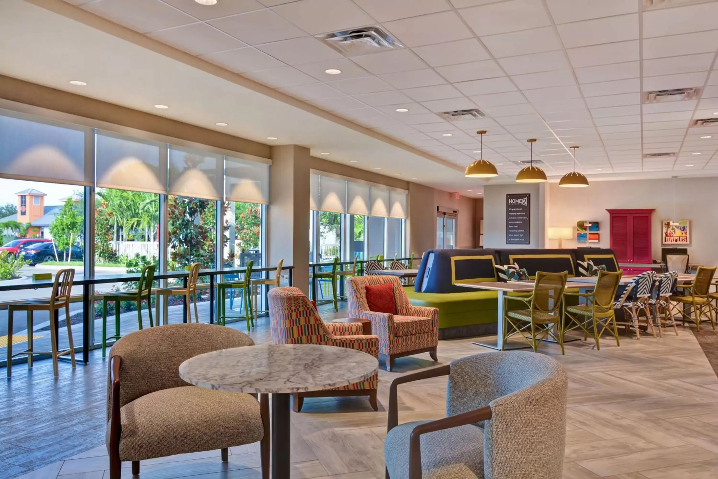 Dining area in Home2 Suites By Hilton Naples I-75 Pine Ridge Road