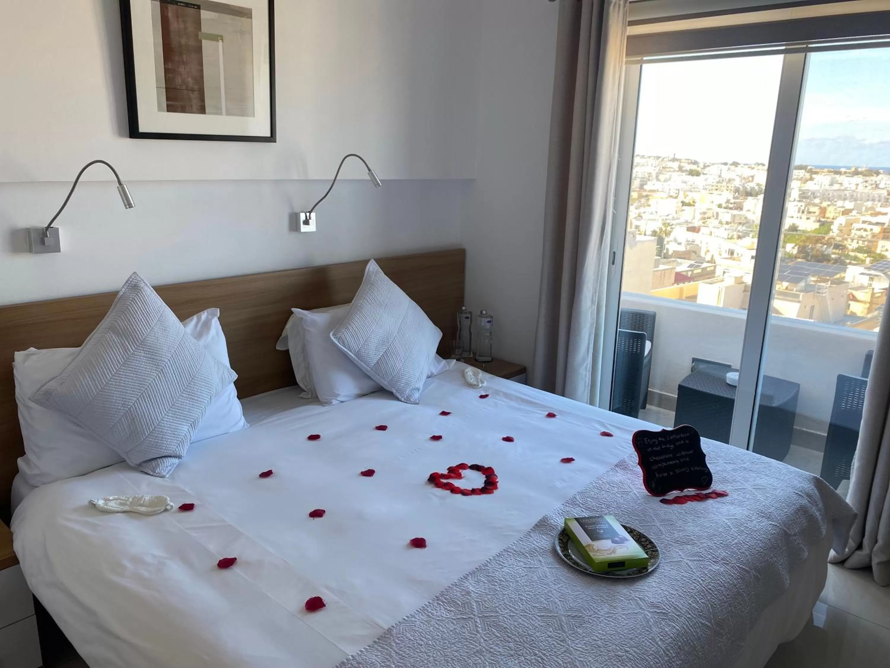 Bedroom, Bed in Escape to St Julians