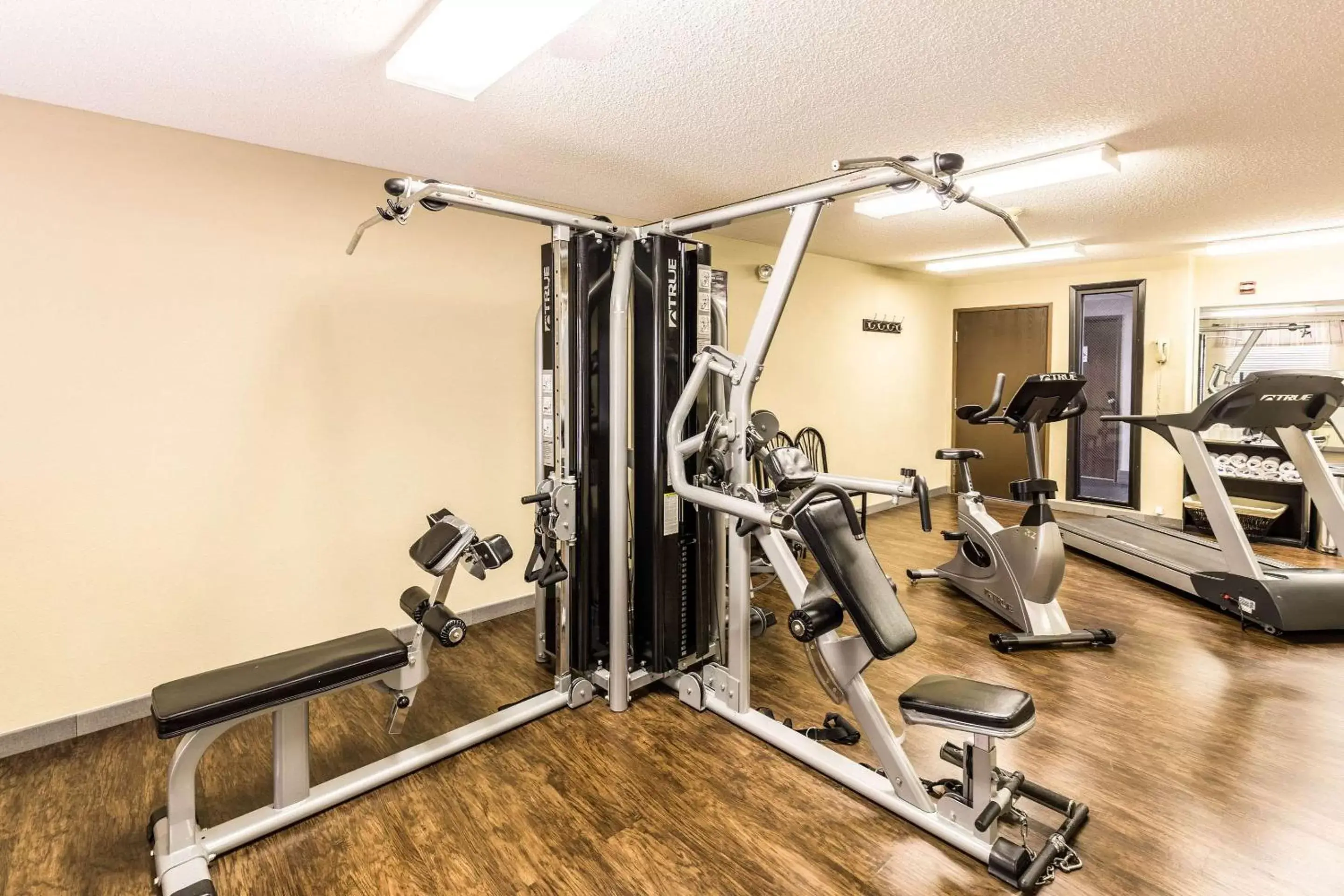 Fitness centre/facilities in Quality Inn Fitness centre/facilities in Quality Inn