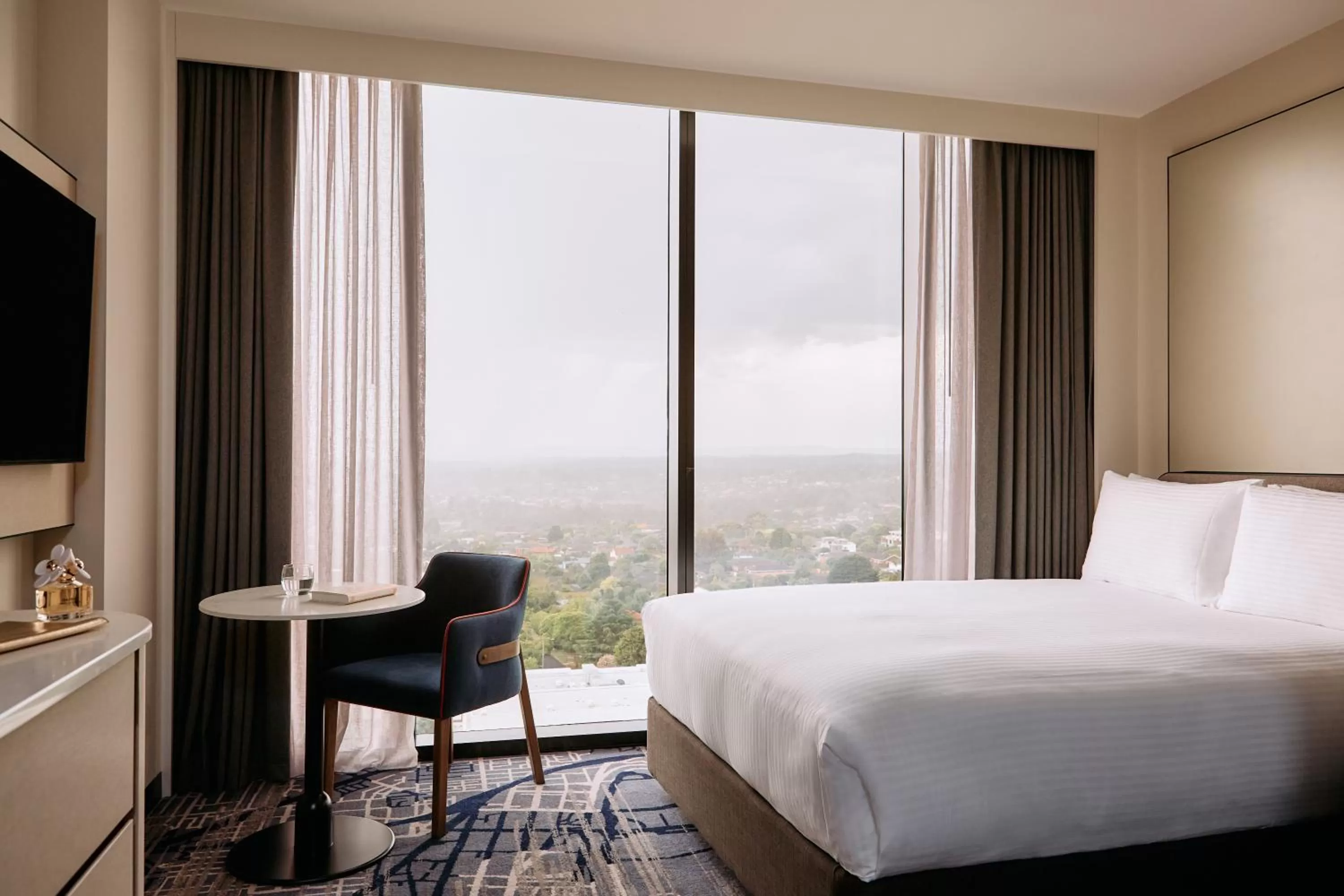 View (from property/room), Bed in Mercure Melbourne Doncaster