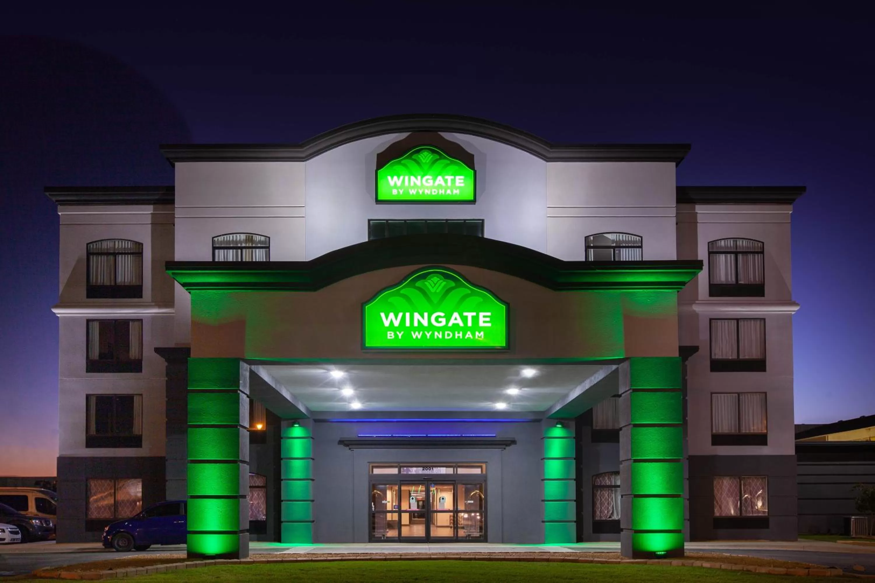 Facade/entrance in Wingate by Wyndham Oklahoma City Airport