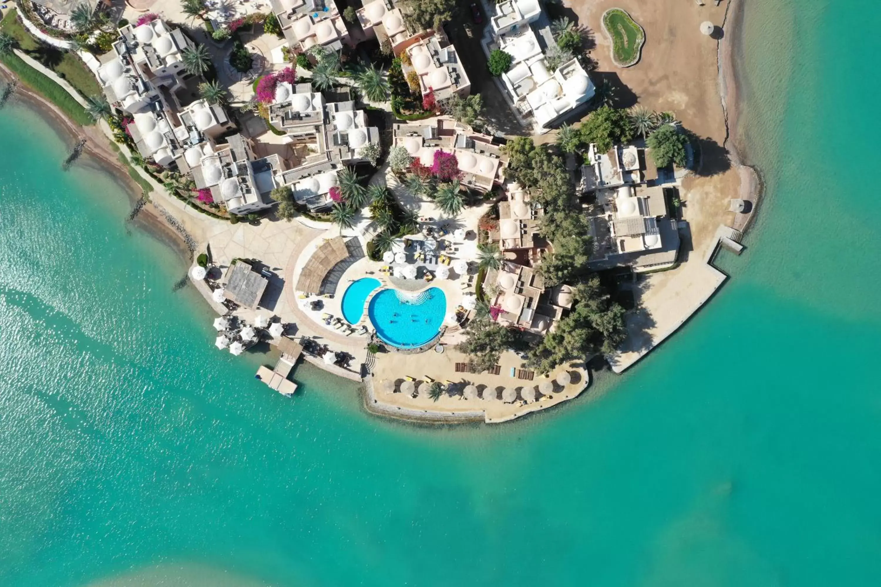 Swimming pool, Bird's-eye View in Hotel Sultan Bey Resort