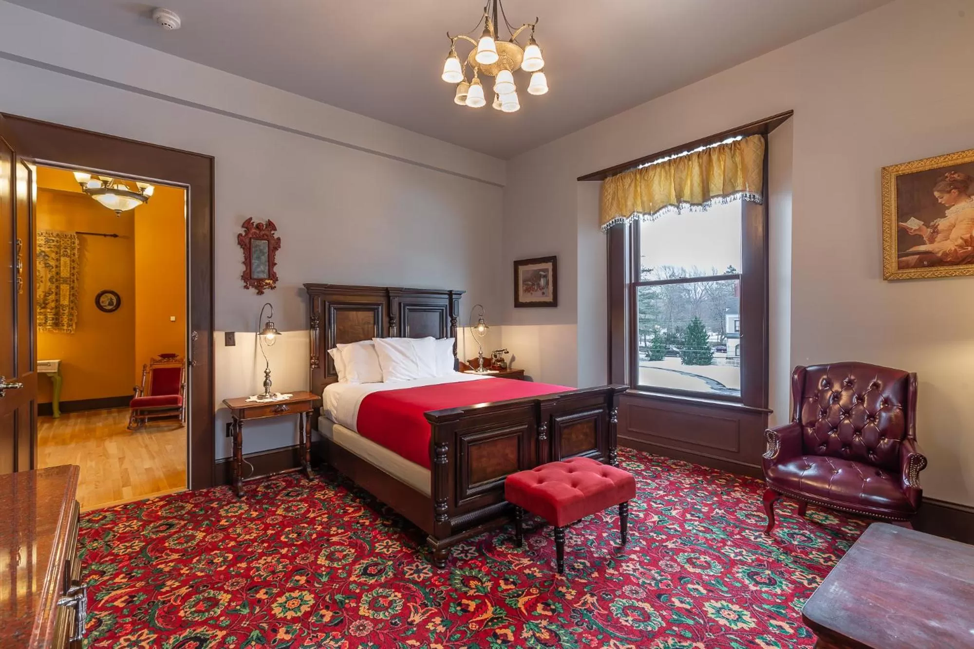 Bed in Steele Mansion Inn & Gathering Hub