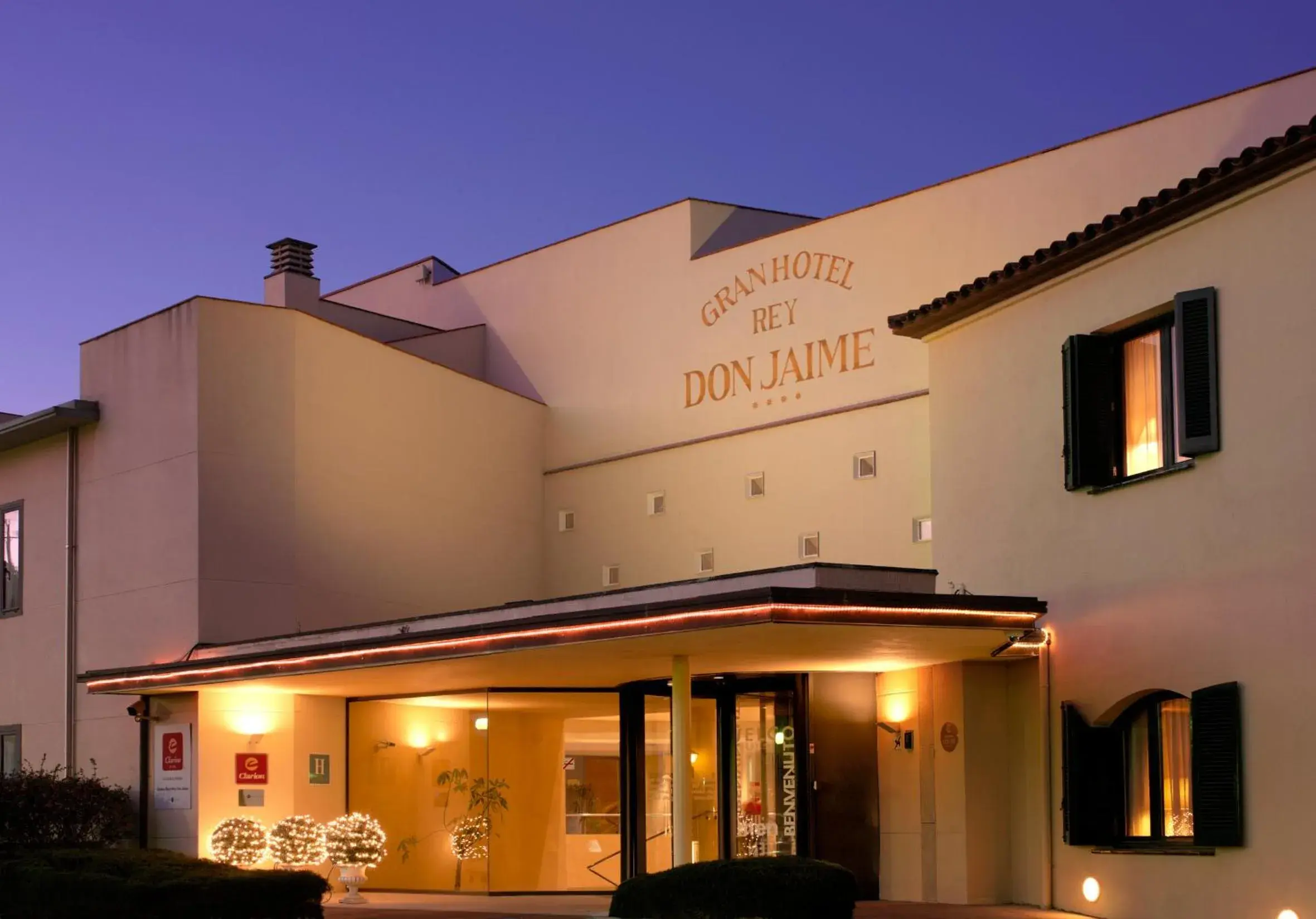 Facade/entrance, Property Building in Gran Hotel Rey Don Jaime