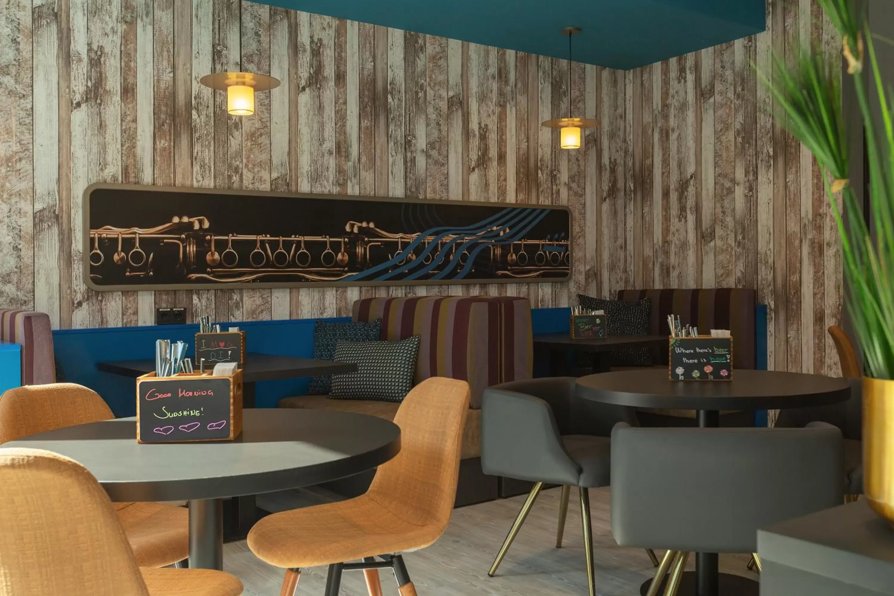 Restaurant/places to eat in Holiday Inn - the niu, Brass Munich Olympiapark by IHG Restaurant/places to eat in Holiday Inn - the niu, Brass Munich Olympiapark by IHG