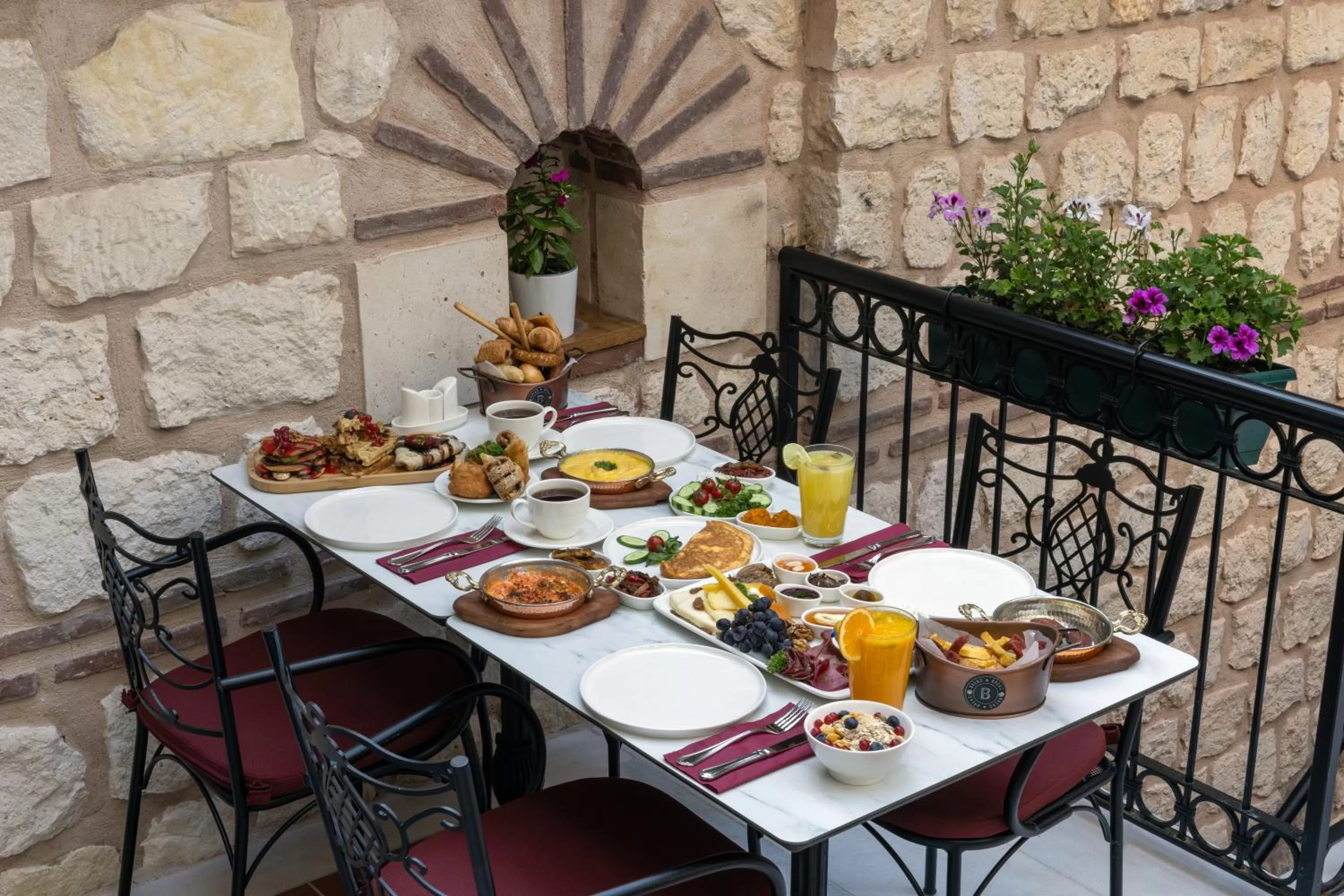 Breakfast in Hotel Turkish House