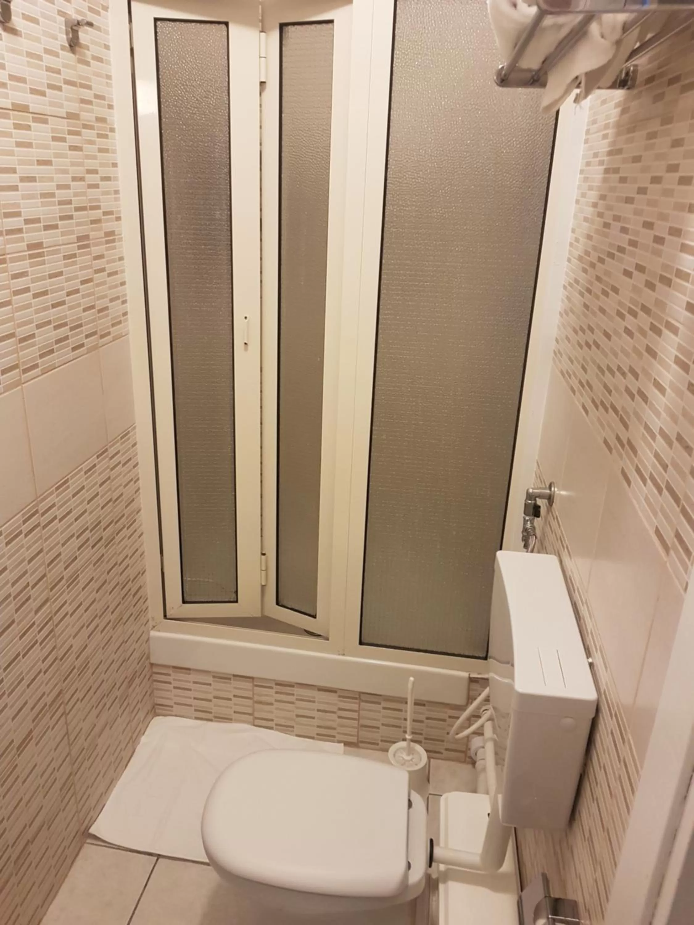 Shower in Hotel Biscari