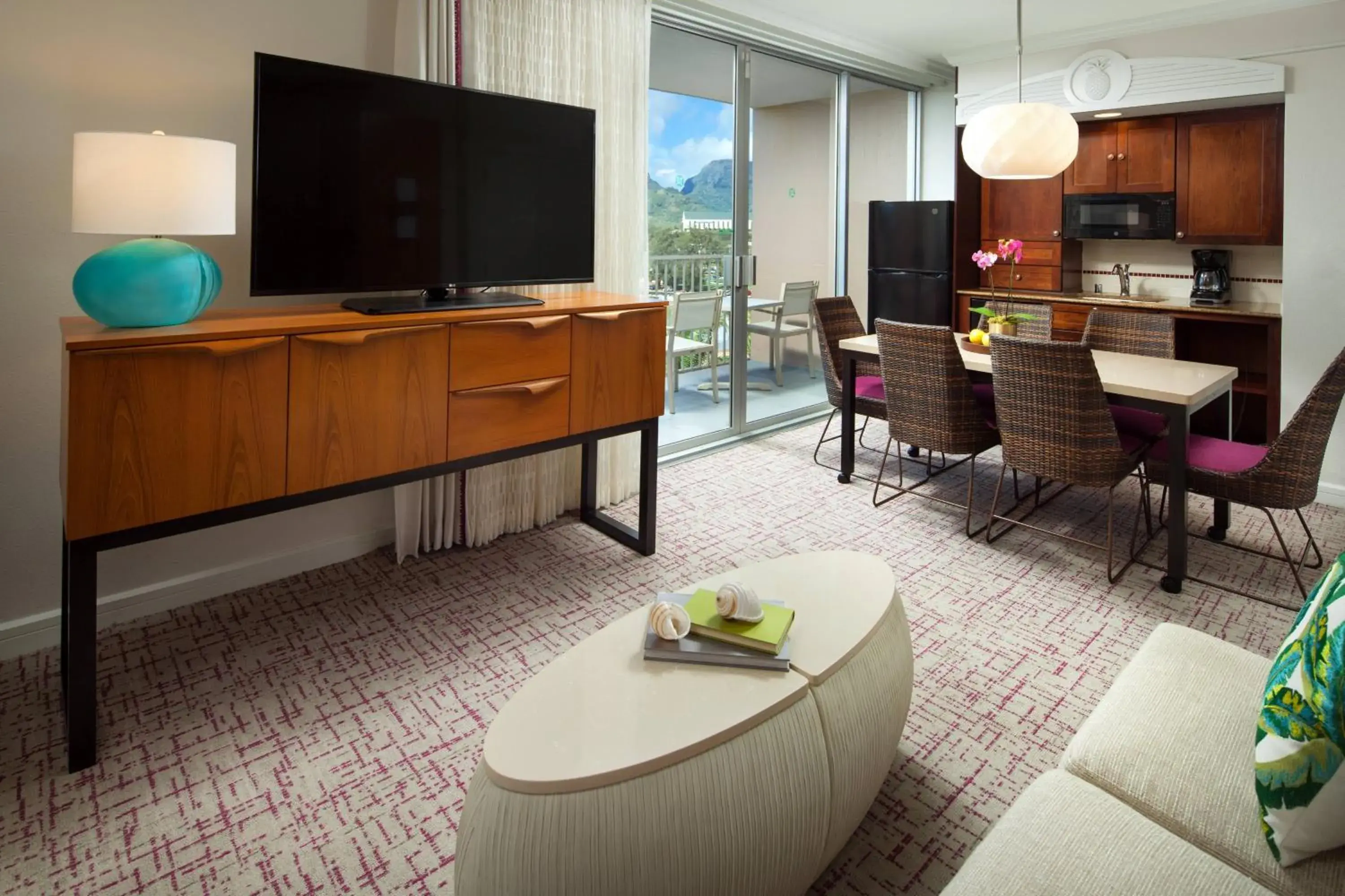 Bedroom, TV/Entertainment Center in Marriott's Kaua'I Beach Club