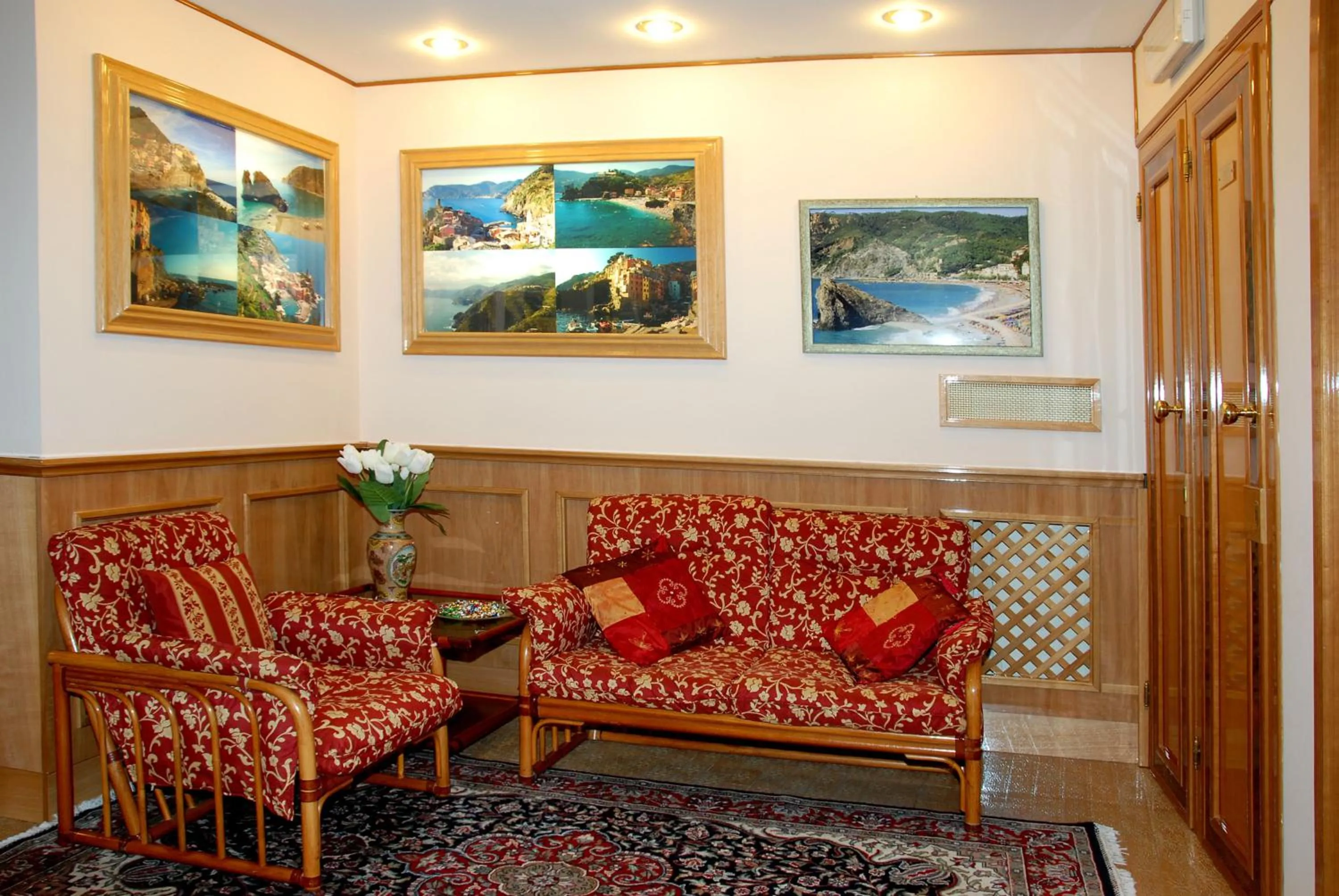 Lobby or reception in Hotel 5 Terre