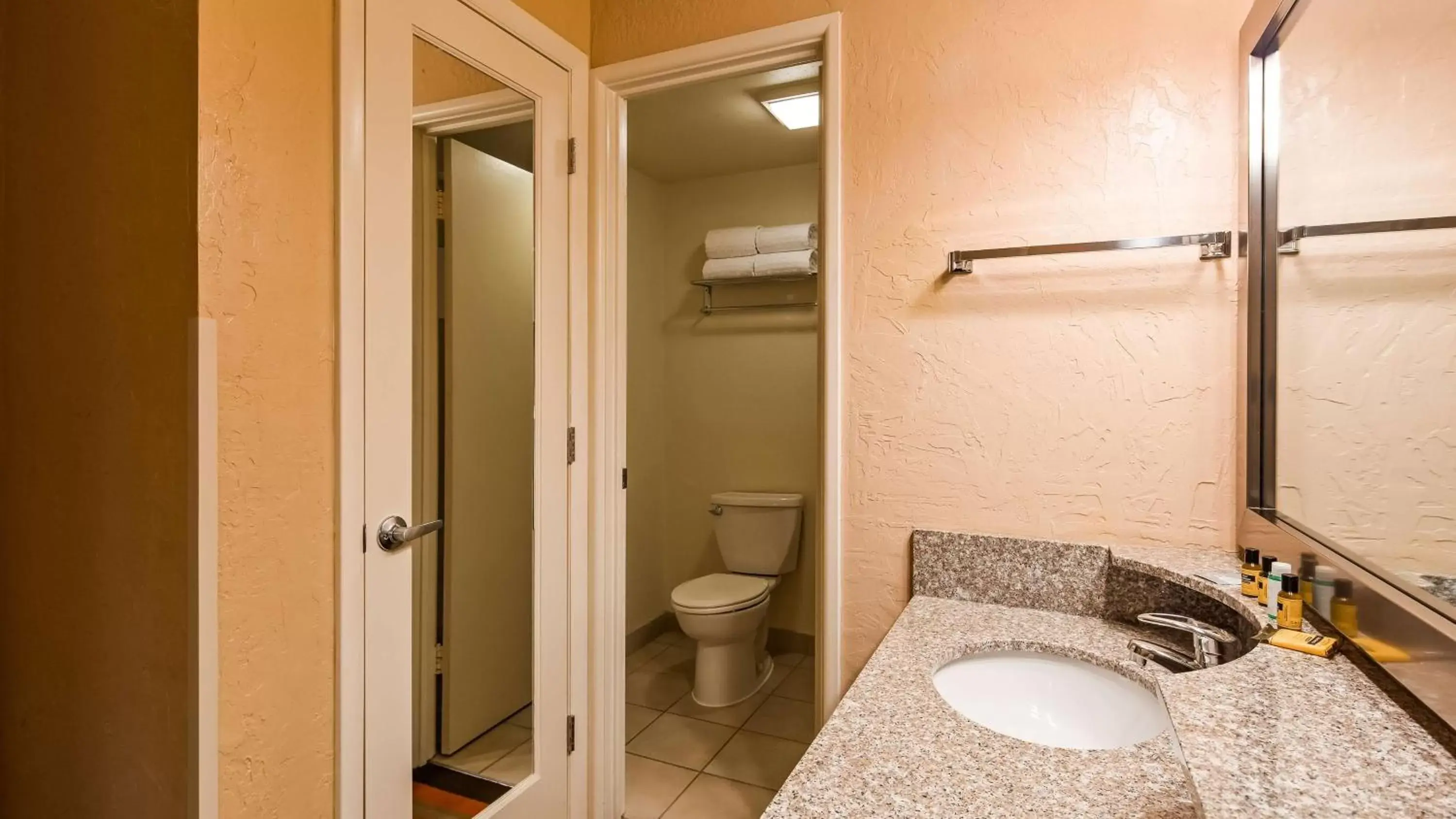 Bathroom in Best Western Plus Butte Plaza Inn