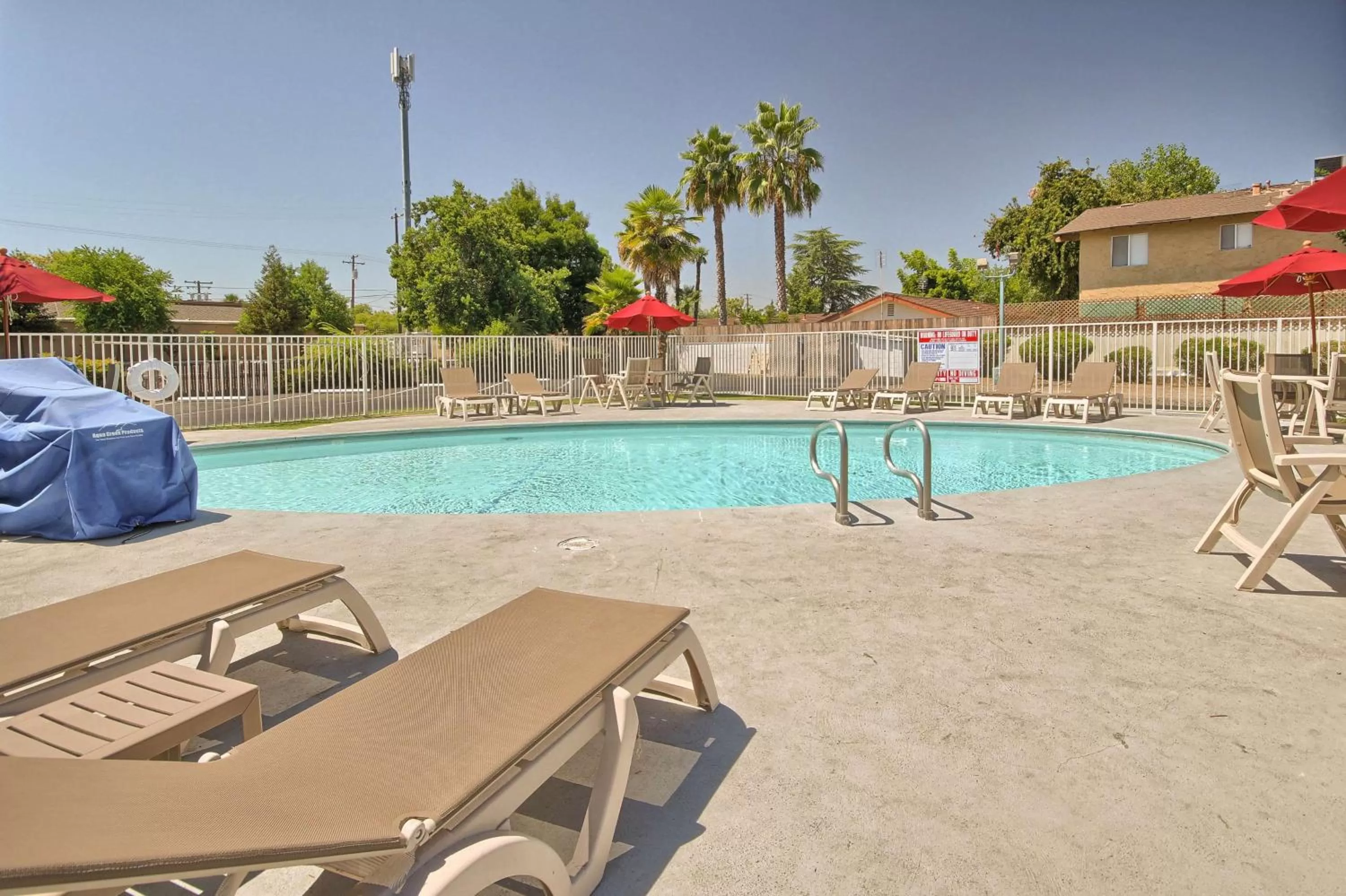 Pool view in Motel 6-Fresno, CA - Blackstone North