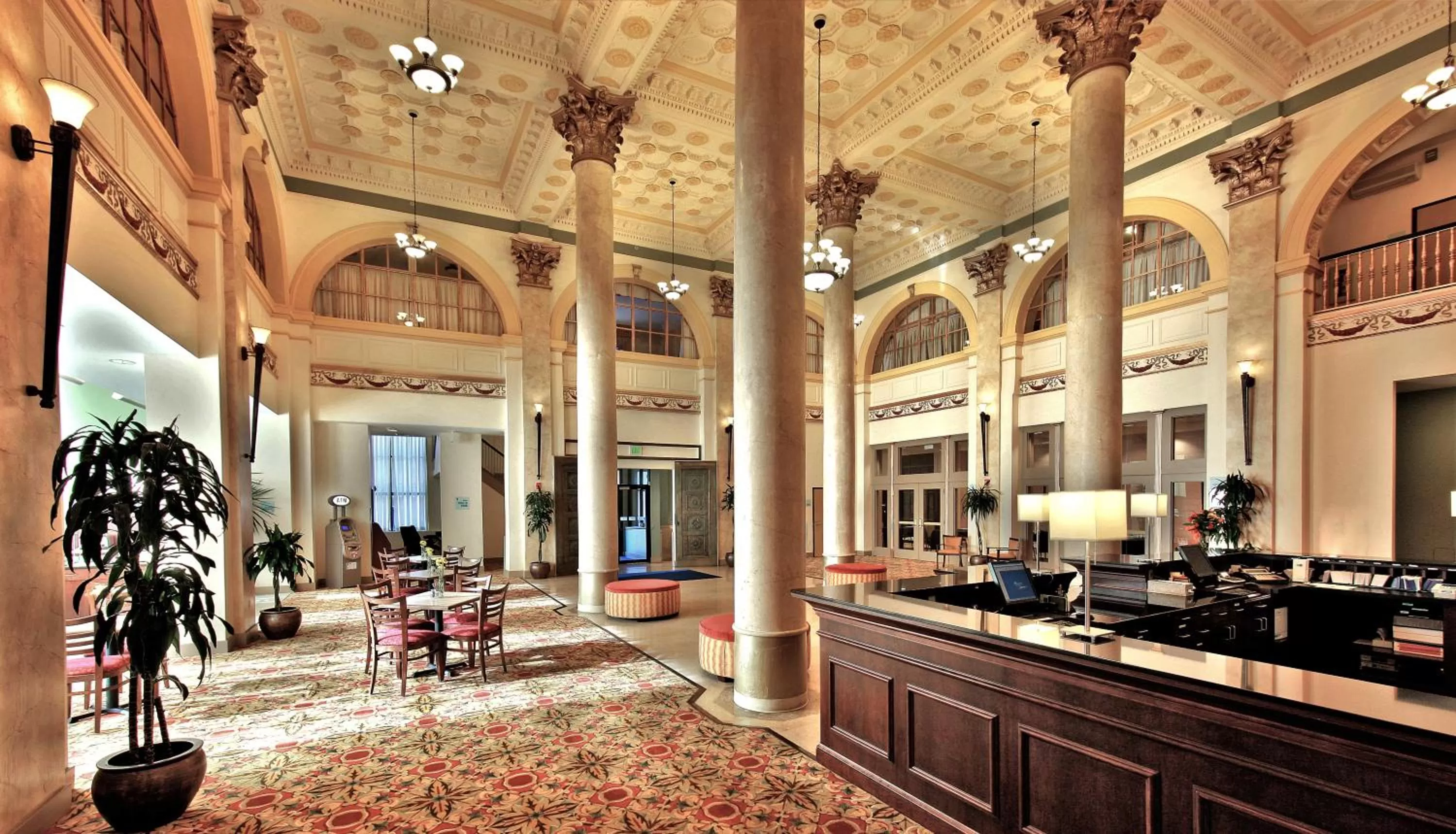 Property building, Restaurant/Places to Eat in Holiday Inn Express Baltimore-Downtown, an IHG Hotel