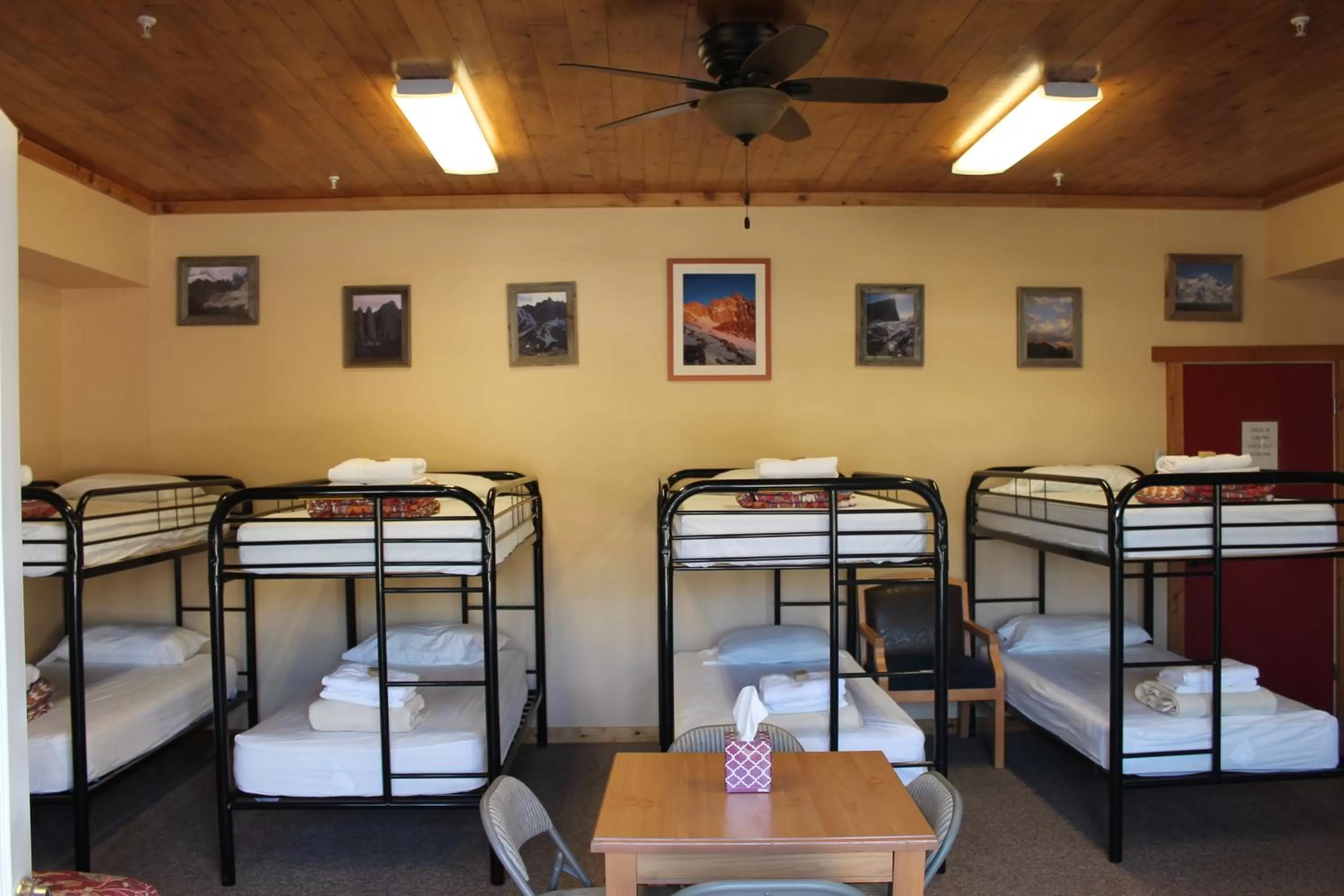 bunk bed, Bed in Whitney Portal Hotel And Hostel