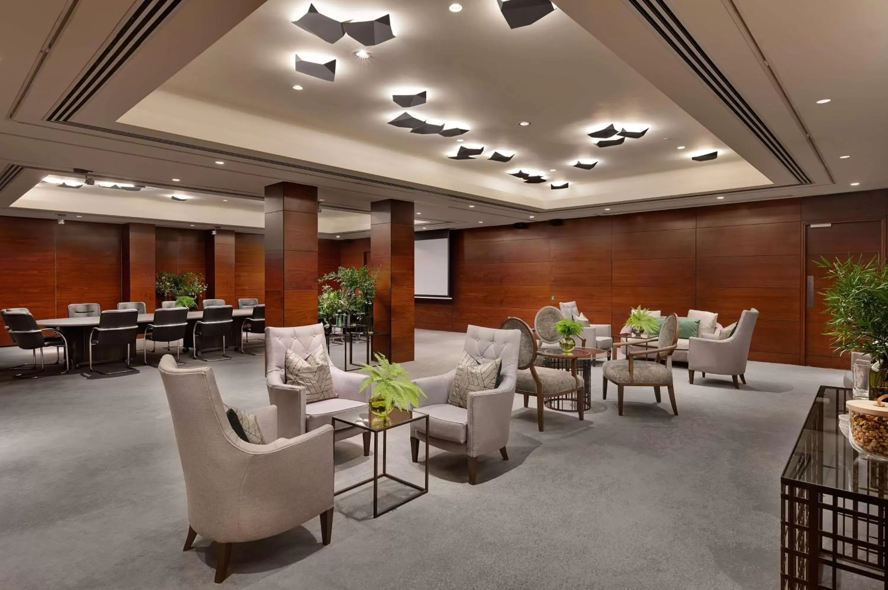 Meeting/conference room, Restaurant/Places to Eat in Conrad London St James
