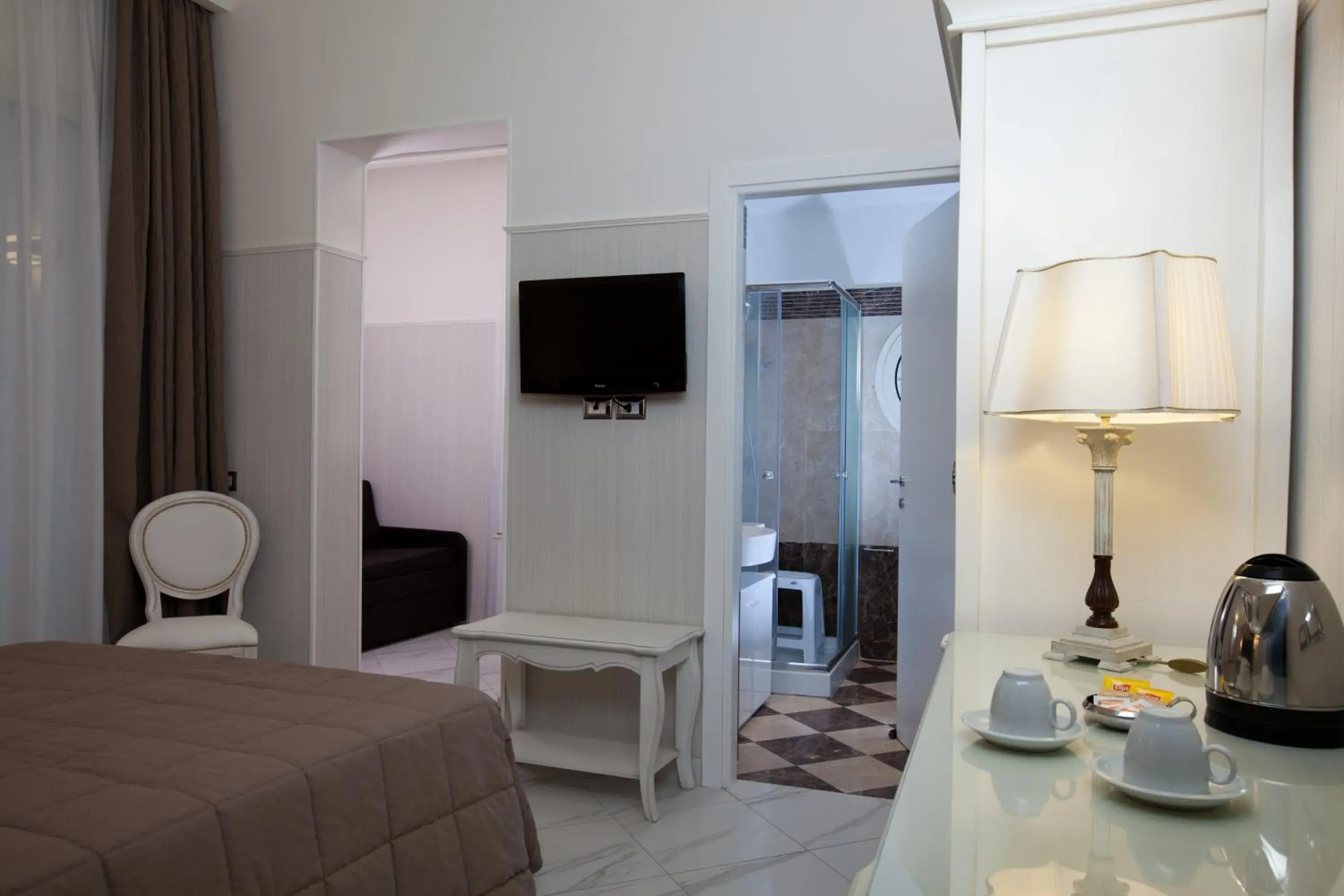 Photo of the whole room, TV/Entertainment Center in Hotel Residence Villa Del Mare