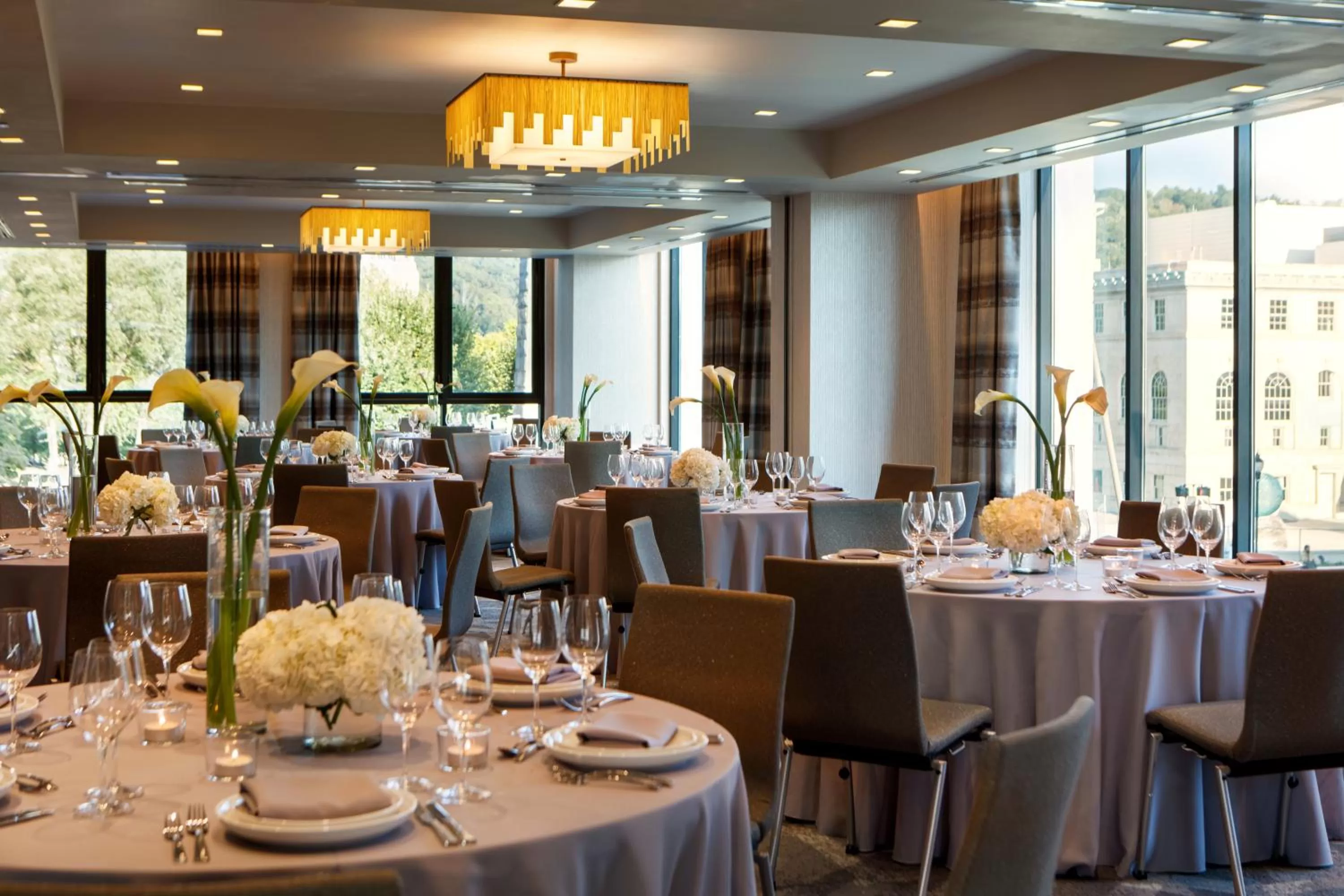 Meeting/conference room in Kimpton Hotel Arras by IHG