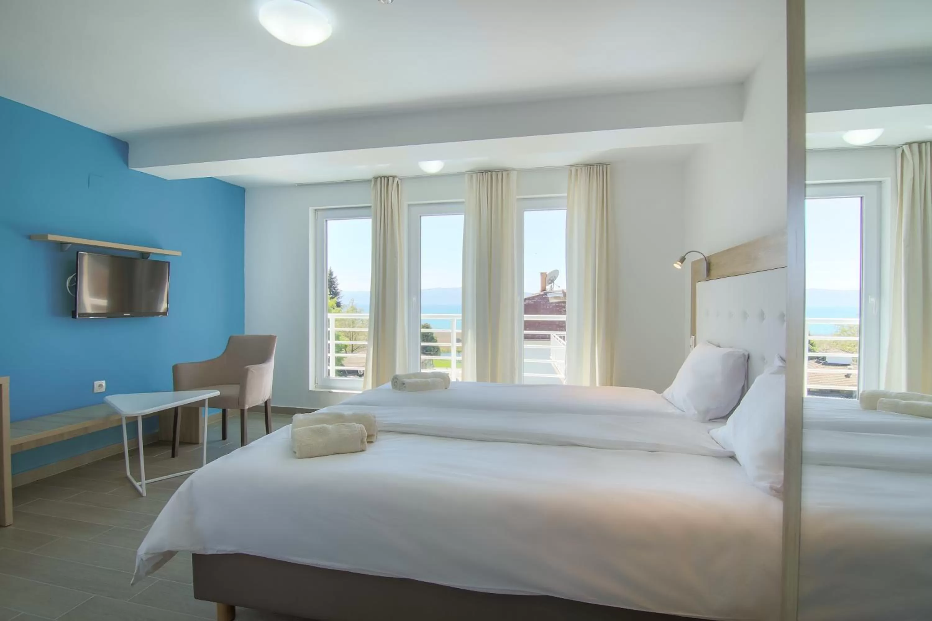 Spring, Bed in Villa Jordan