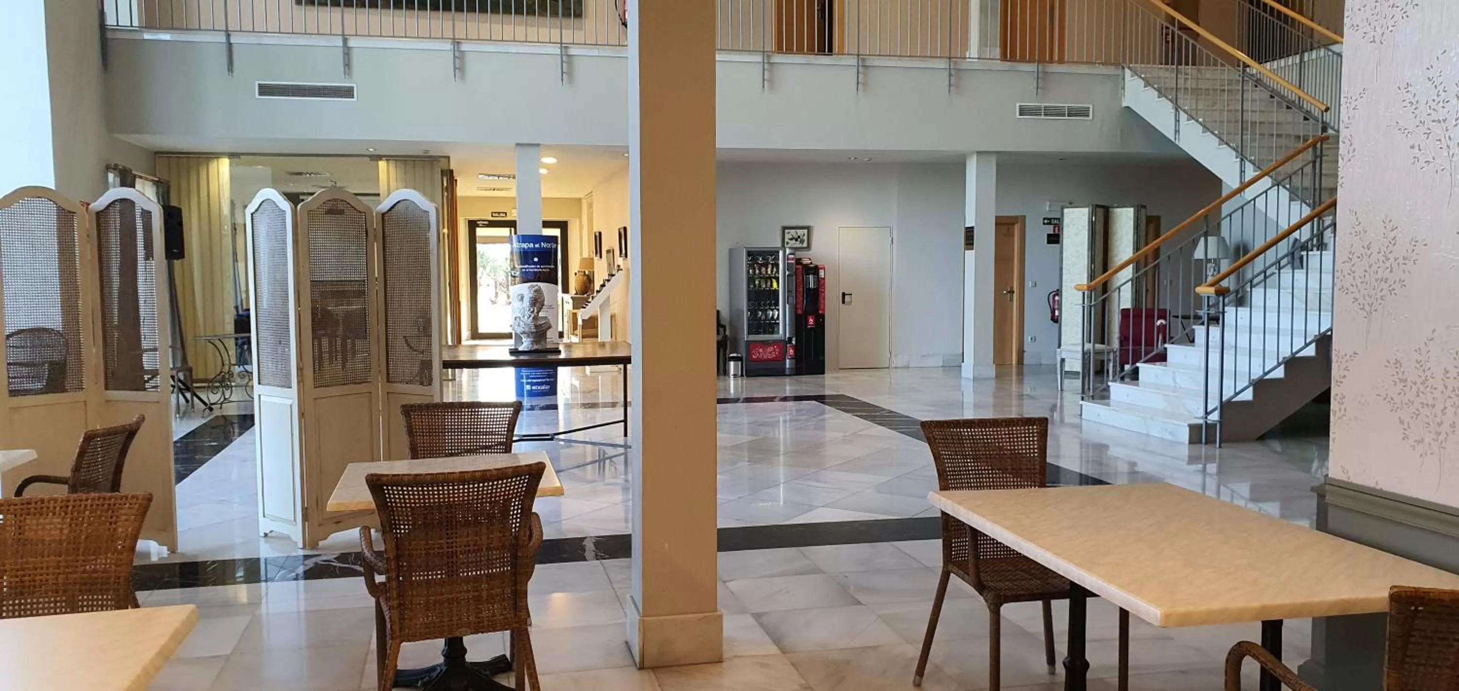 Lobby or reception in Hotel VillaMarcilla