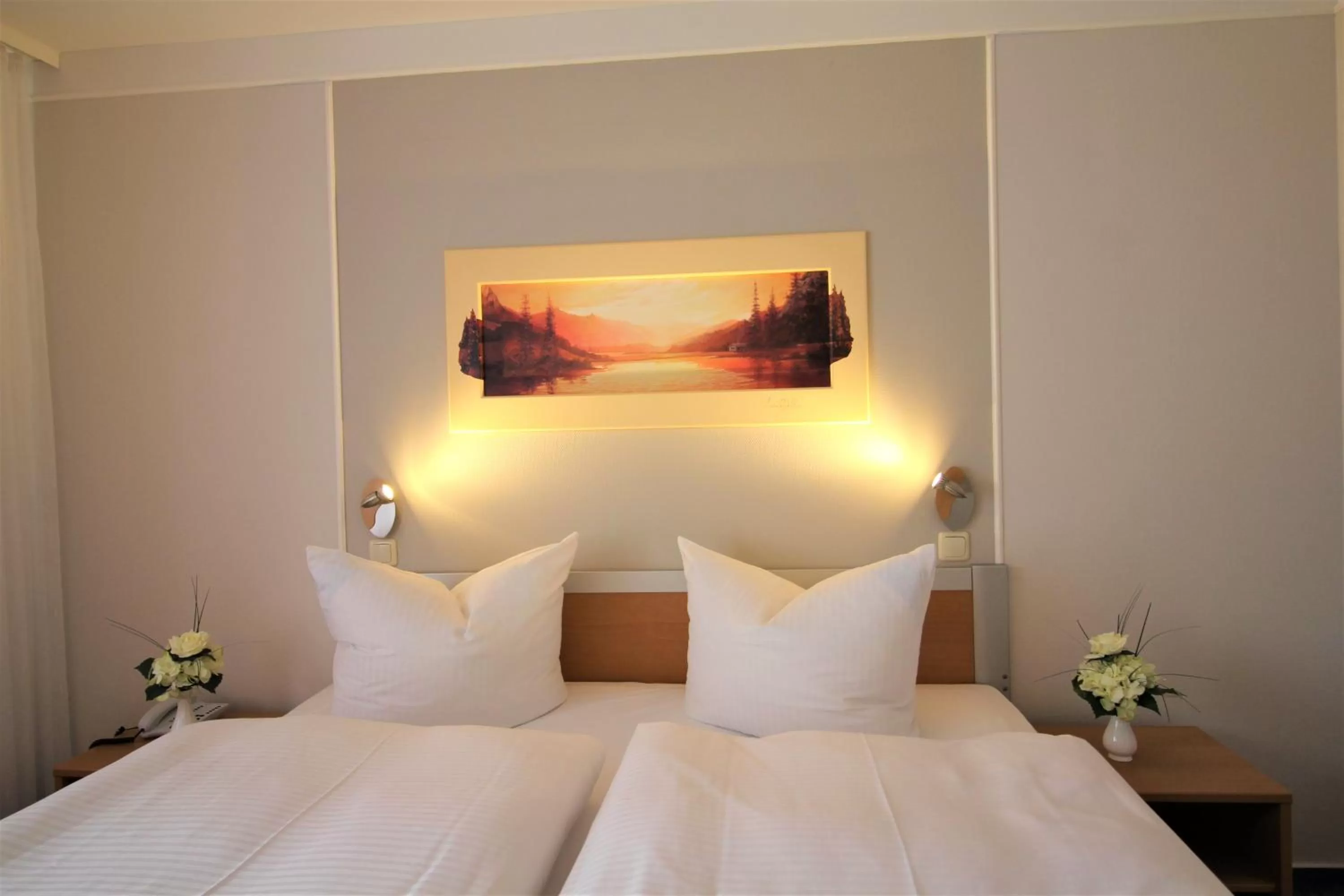 Photo of the whole room, Bed in Parkhotel Klüschenberg