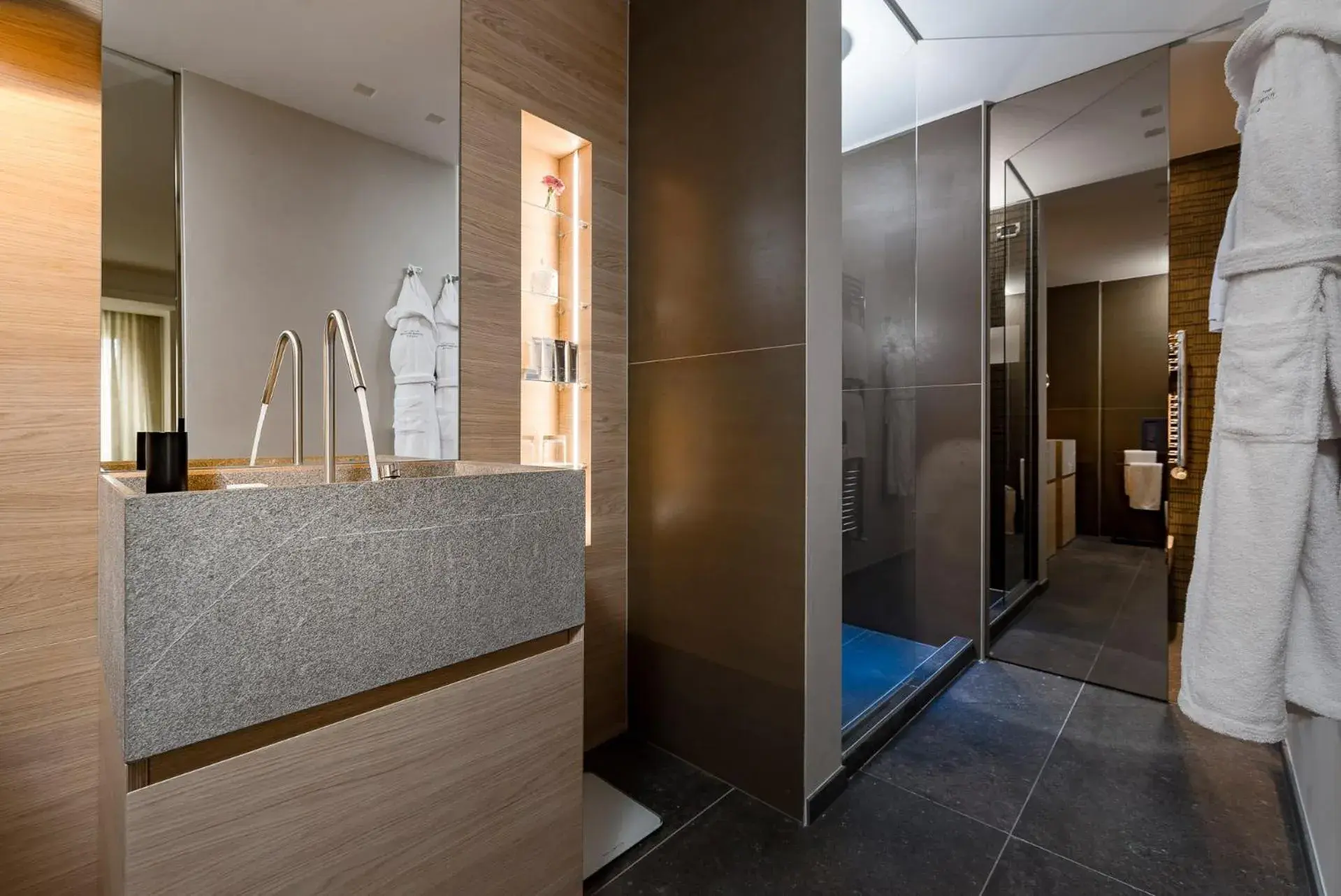 Bathroom in Esplanade Tergesteo - Luxury Retreat