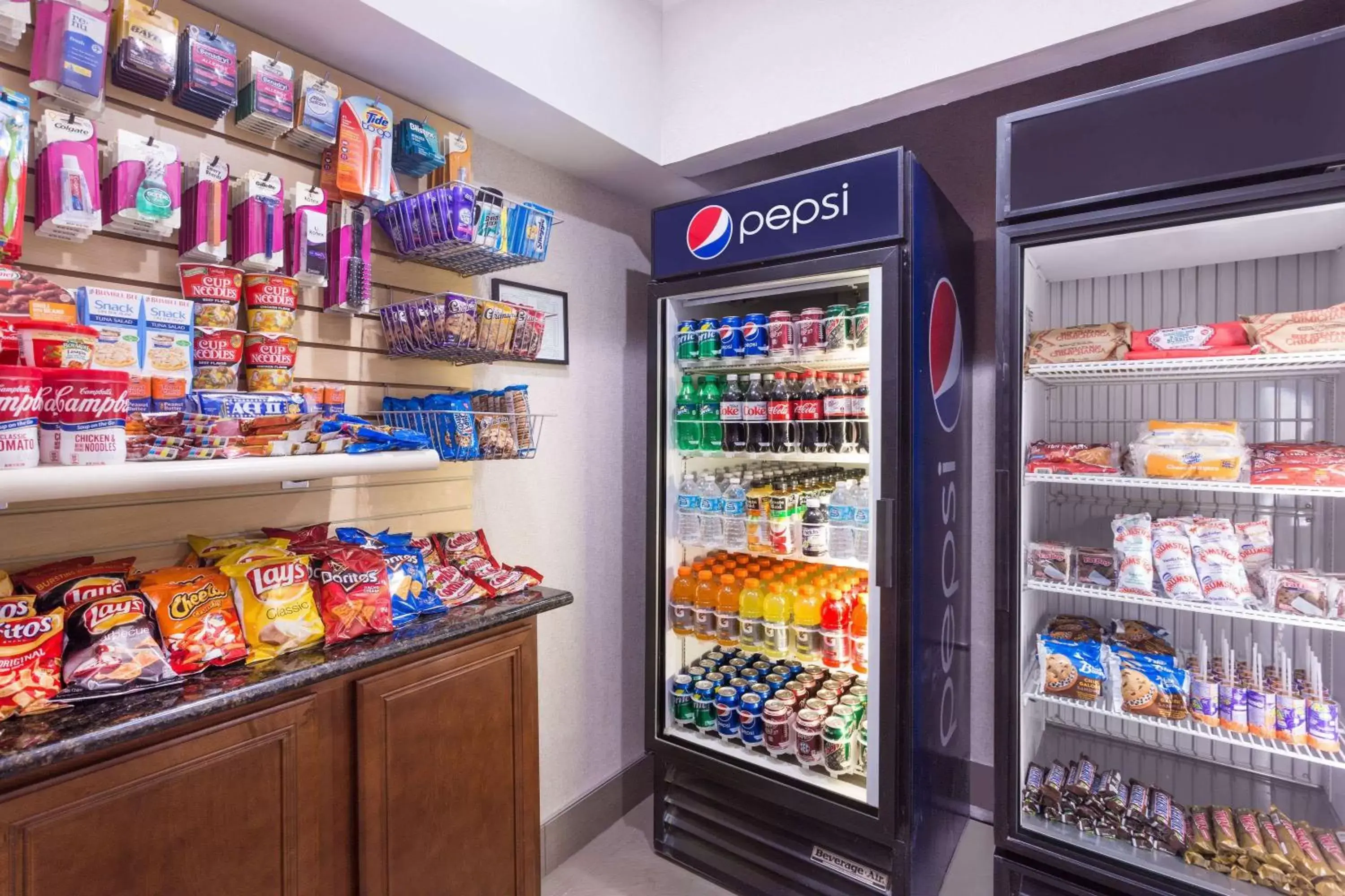 Food and drinks in Ramada by Wyndham Tuscaloosa Food and drinks in Ramada by Wyndham Tuscaloosa