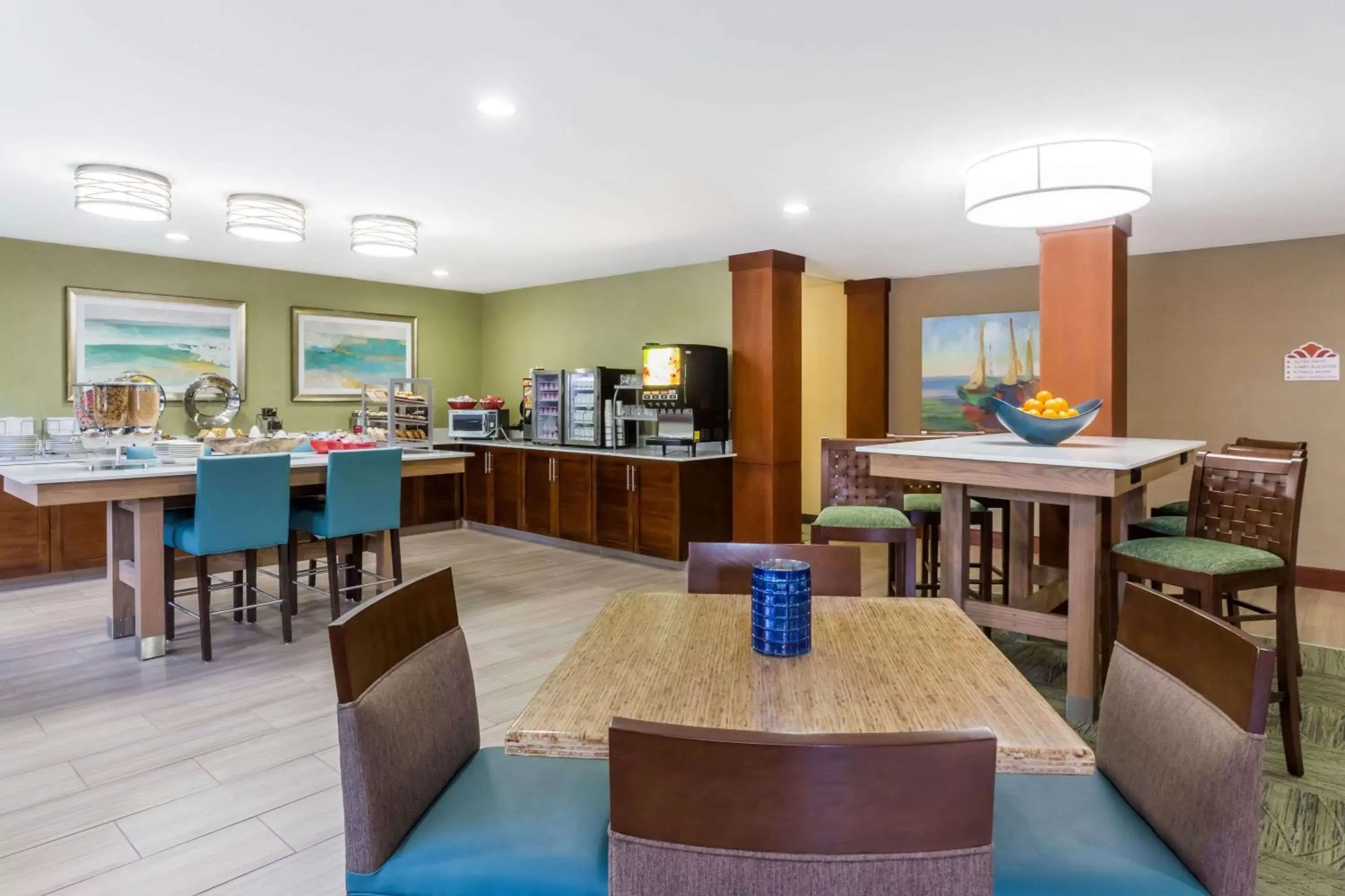 Restaurant/Places to Eat in Hawthorn Suites by Wyndham Naples