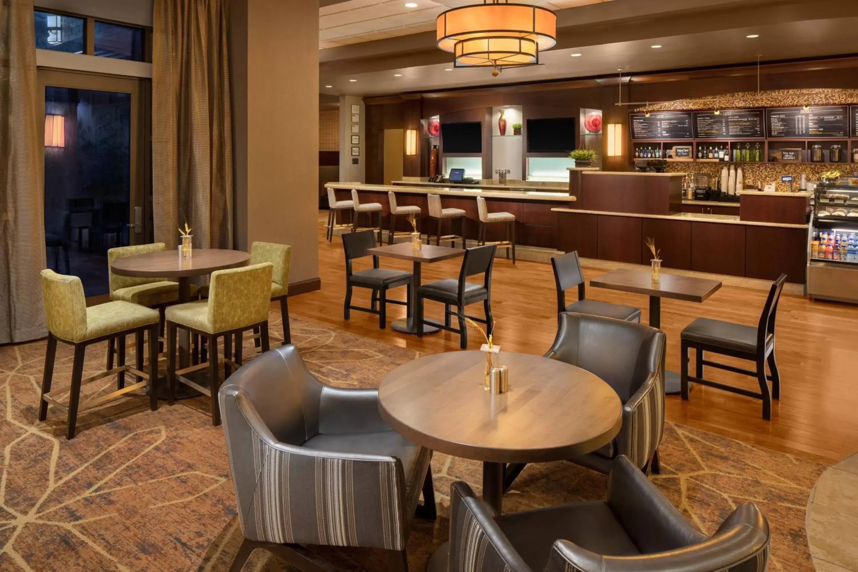 Restaurant/places to eat, Lounge/Bar in Courtyard by Marriott Dallas Allen at Allen Event Center
