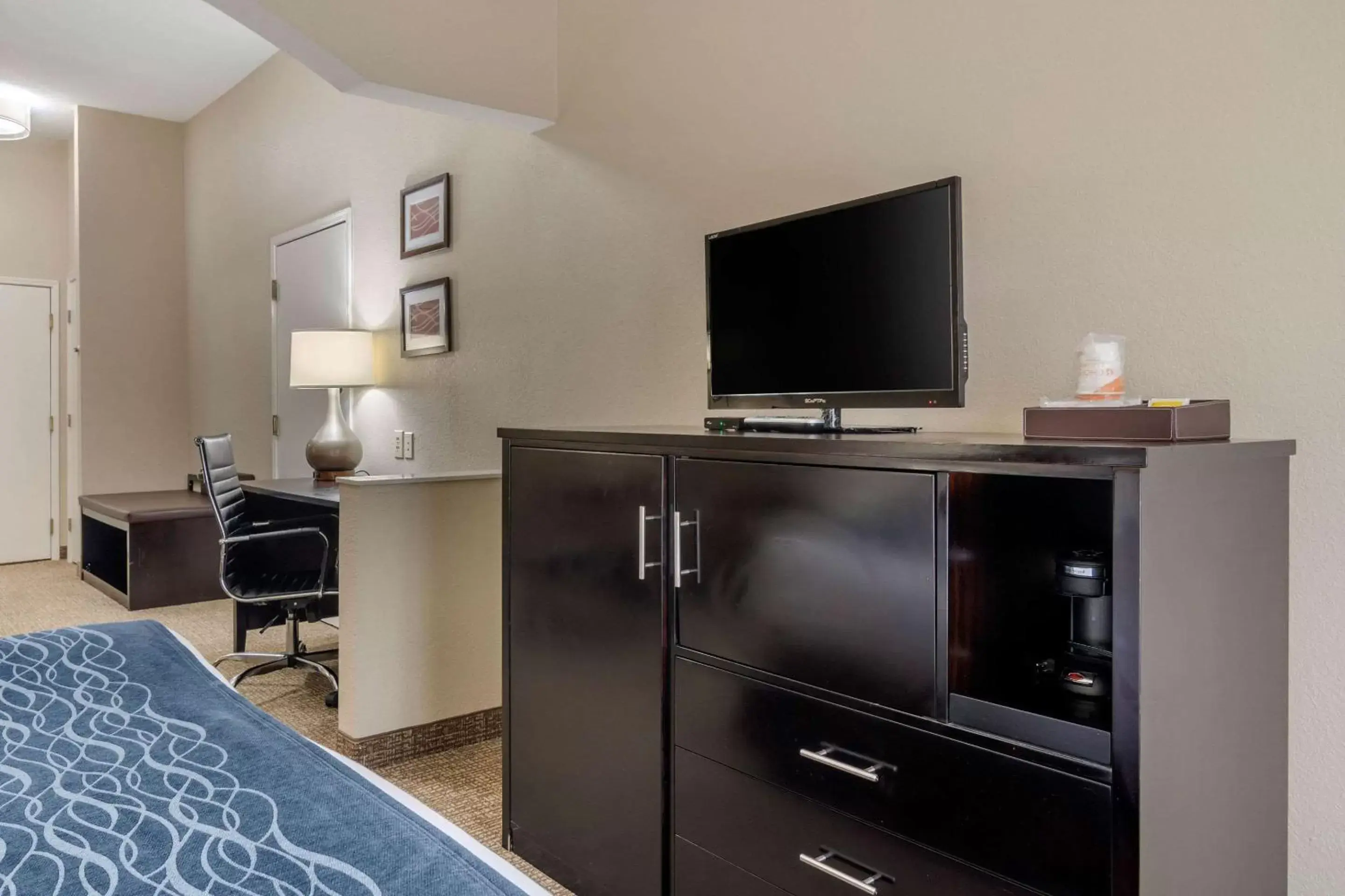 Bedroom, Seating Area in Comfort Inn & Suites Atlanta Smyrna