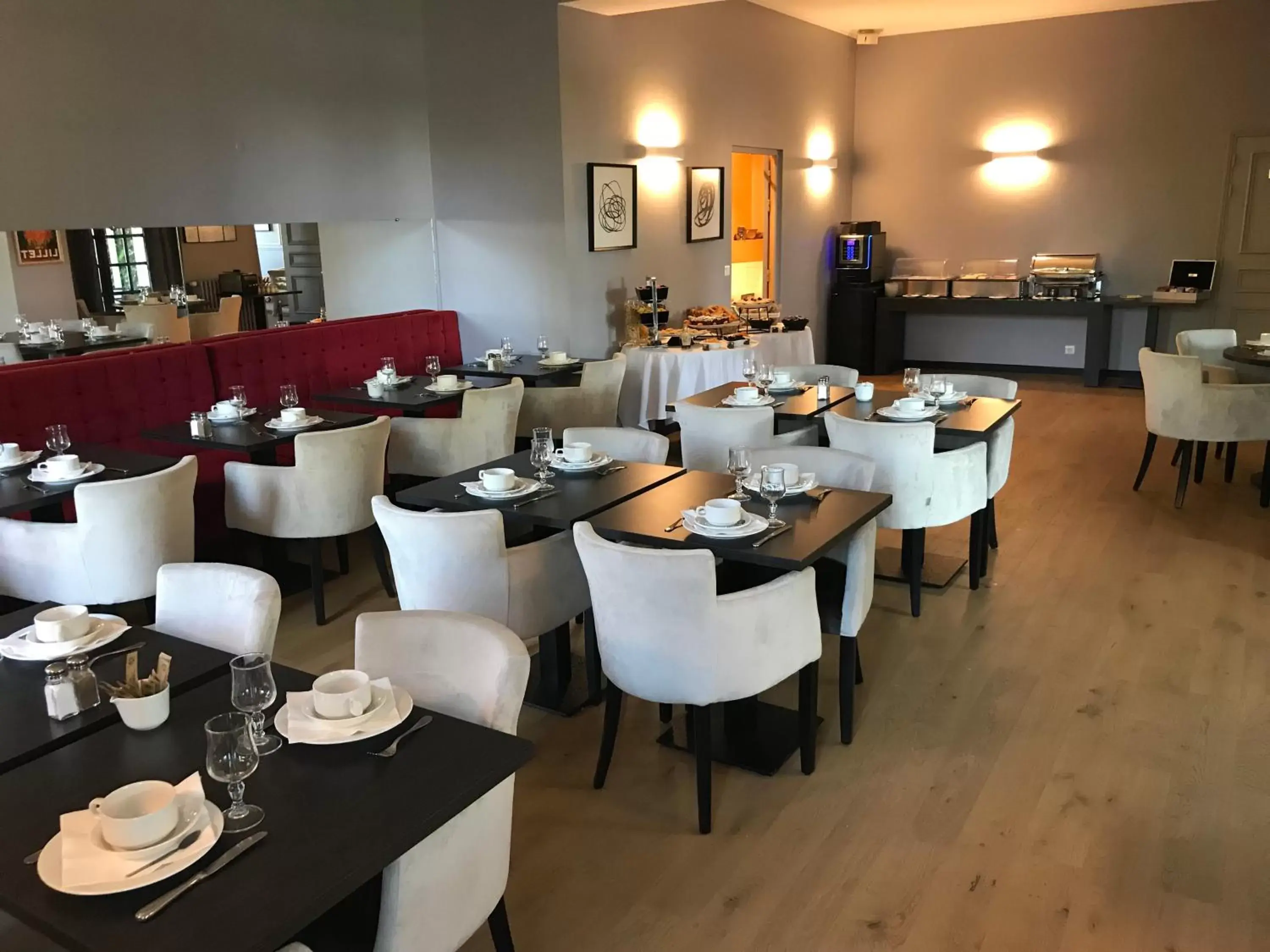 Breakfast, Restaurant/Places to Eat in Château de Sancy