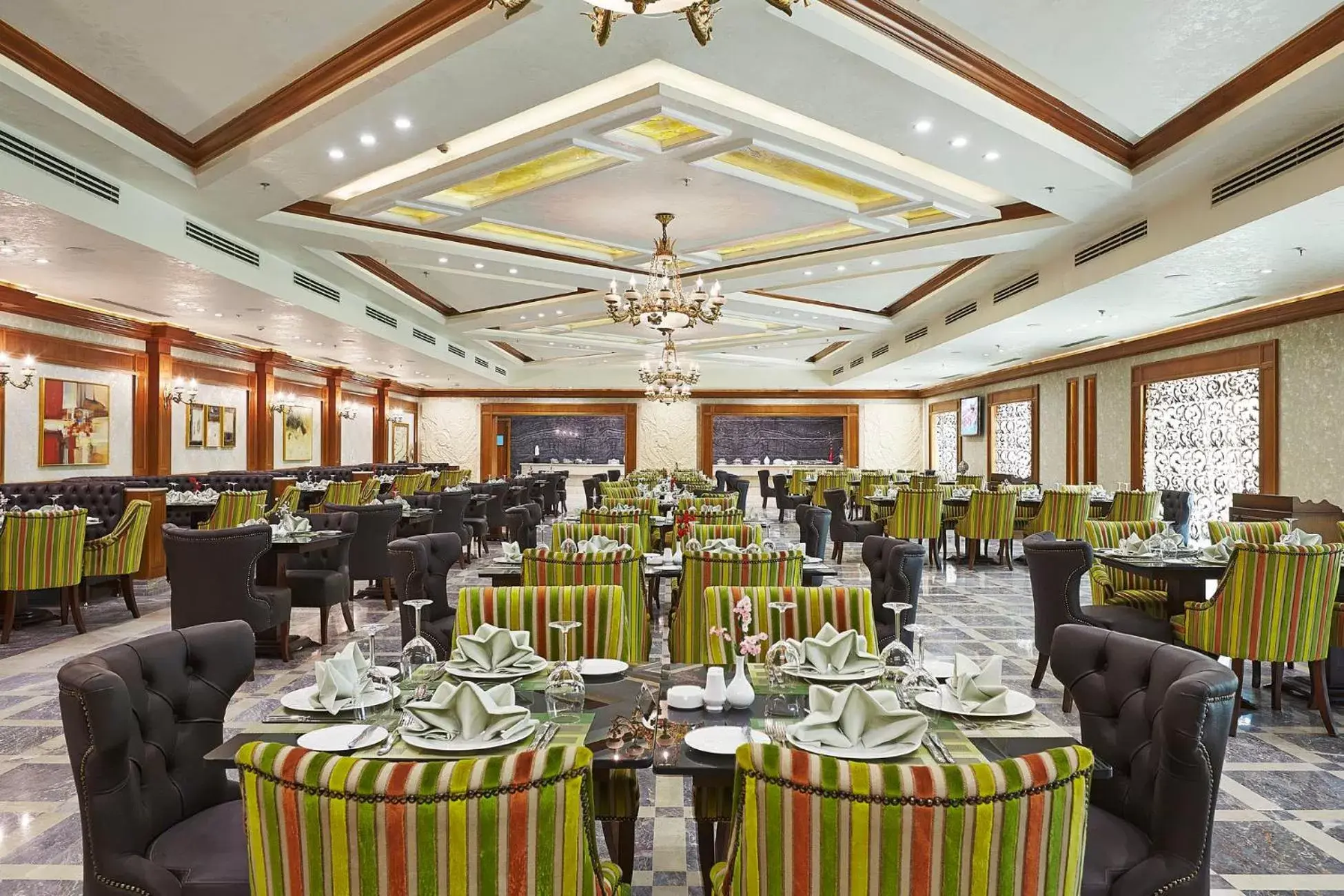 Restaurant/Places to Eat in Al Masa Hotel