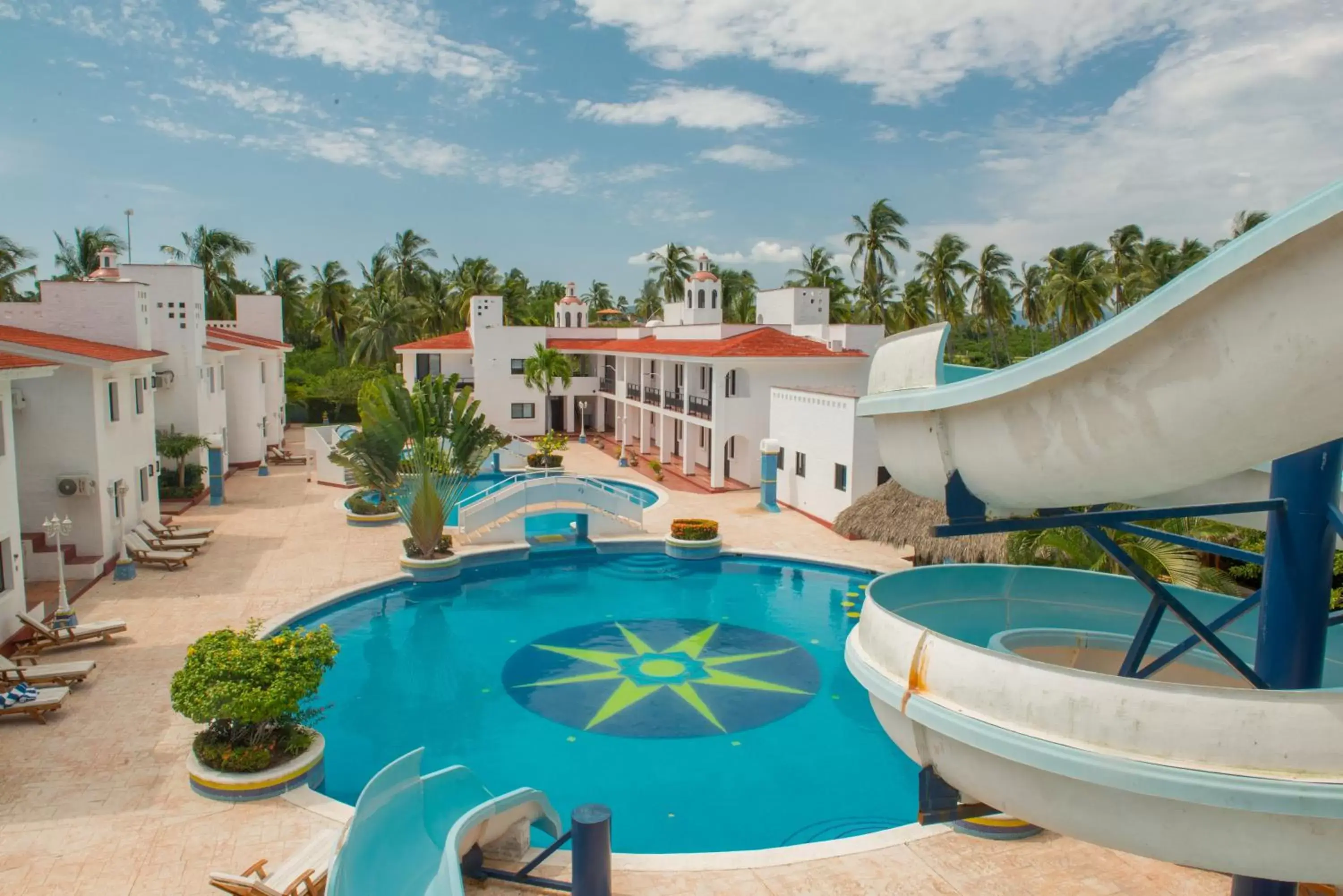 Swimming Pool in HOTEL VILLA AZUL