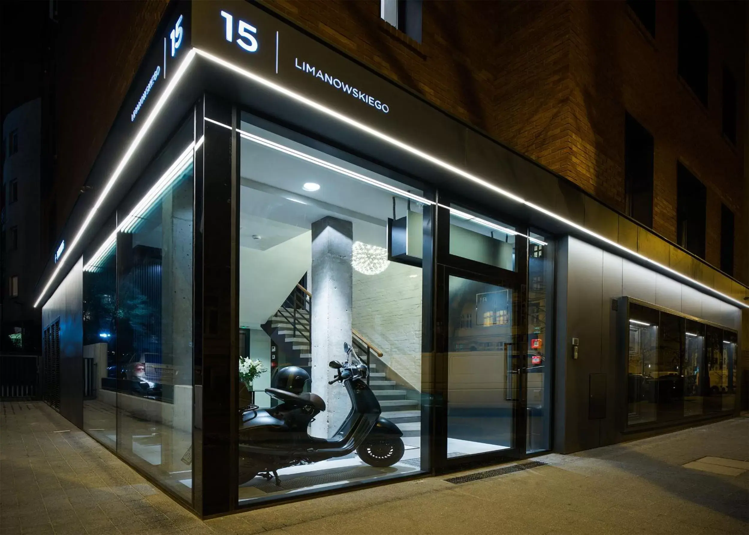 Facade/entrance in Ilonn Boutique Limanowskiego Facade/entrance in Ilonn Boutique Limanowskiego