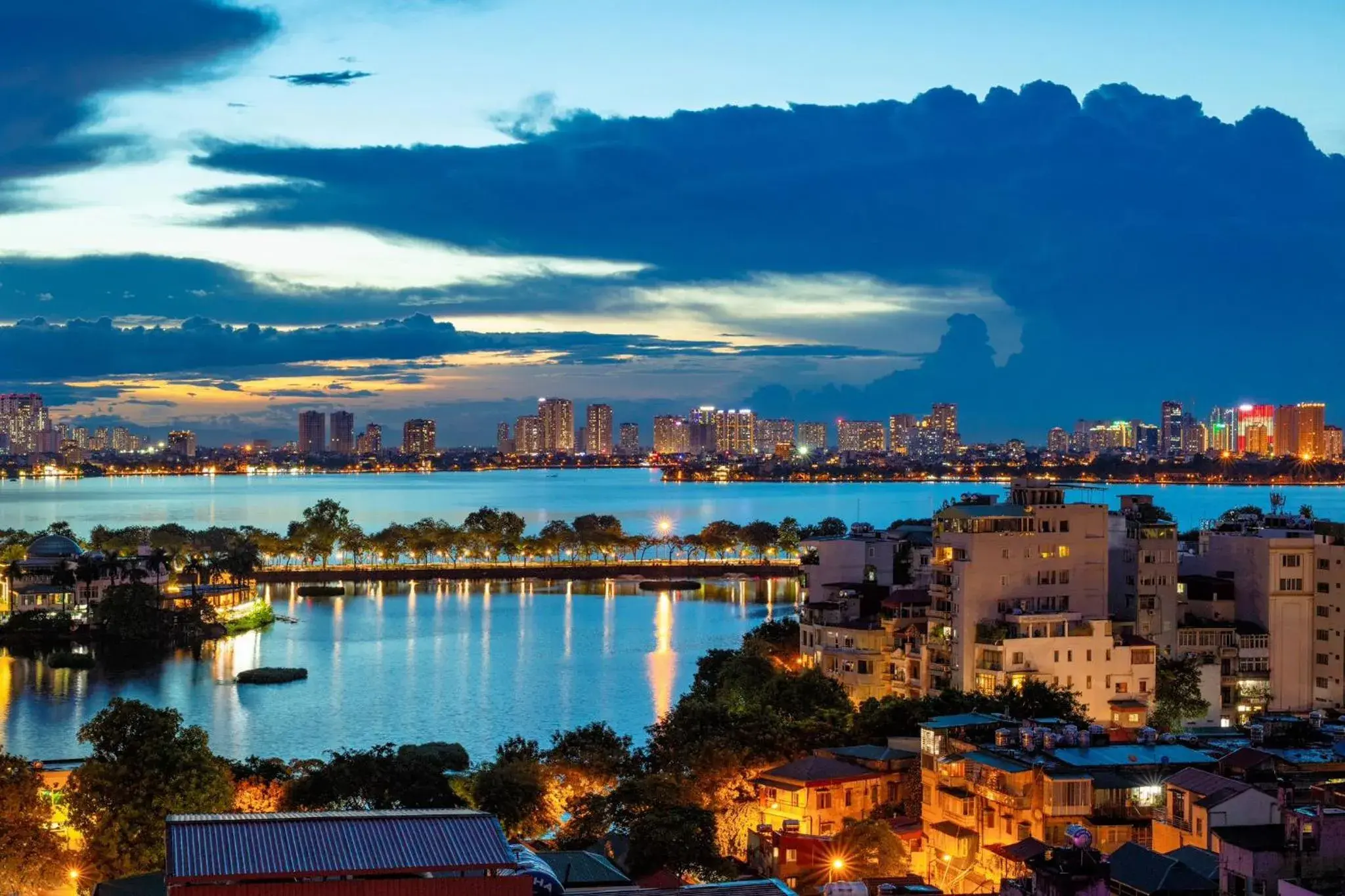 Lake view in Flower Garden Hotel Lake view in Flower Garden Hotel