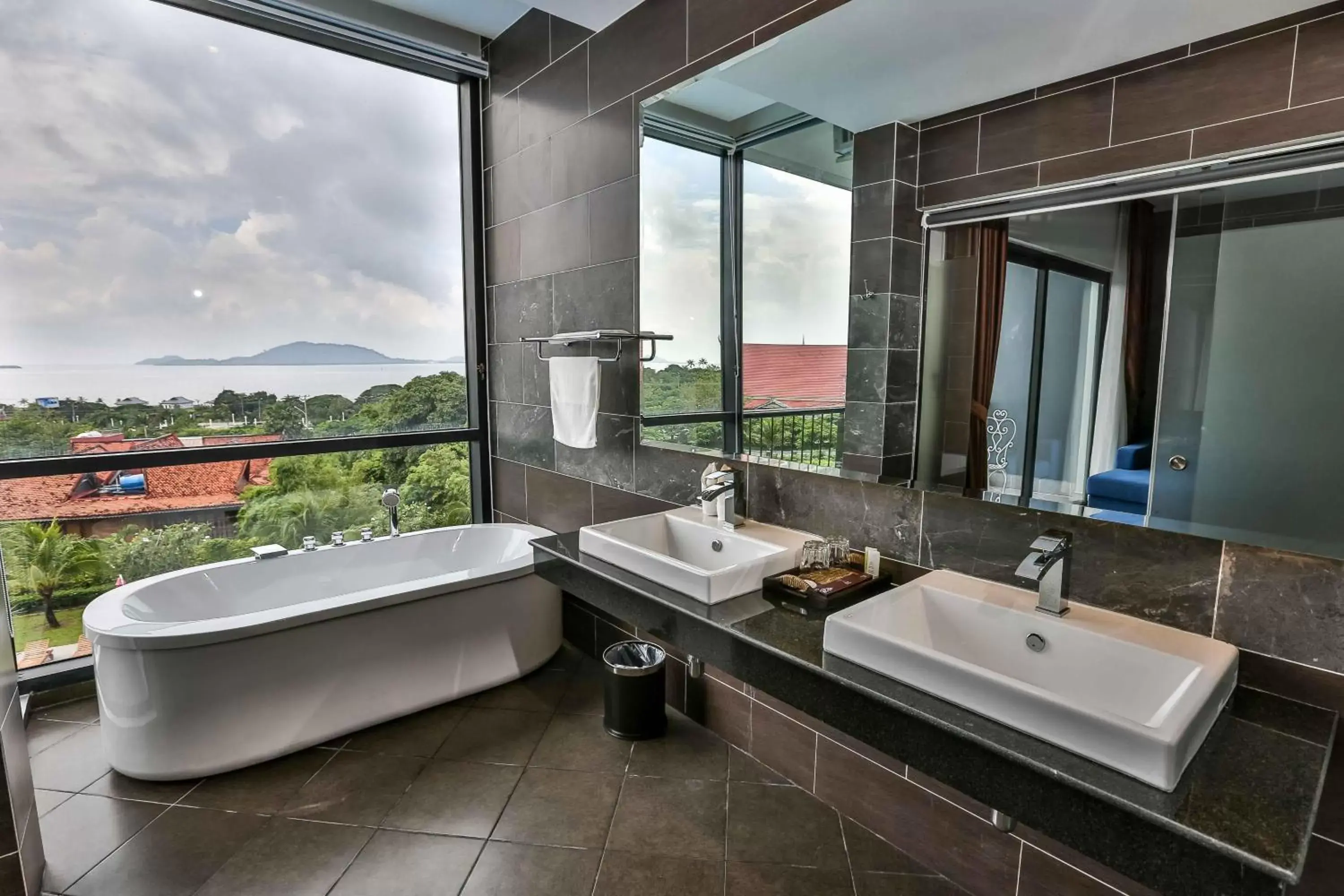 Bathroom in KEP BAY HOTEL & RESORT