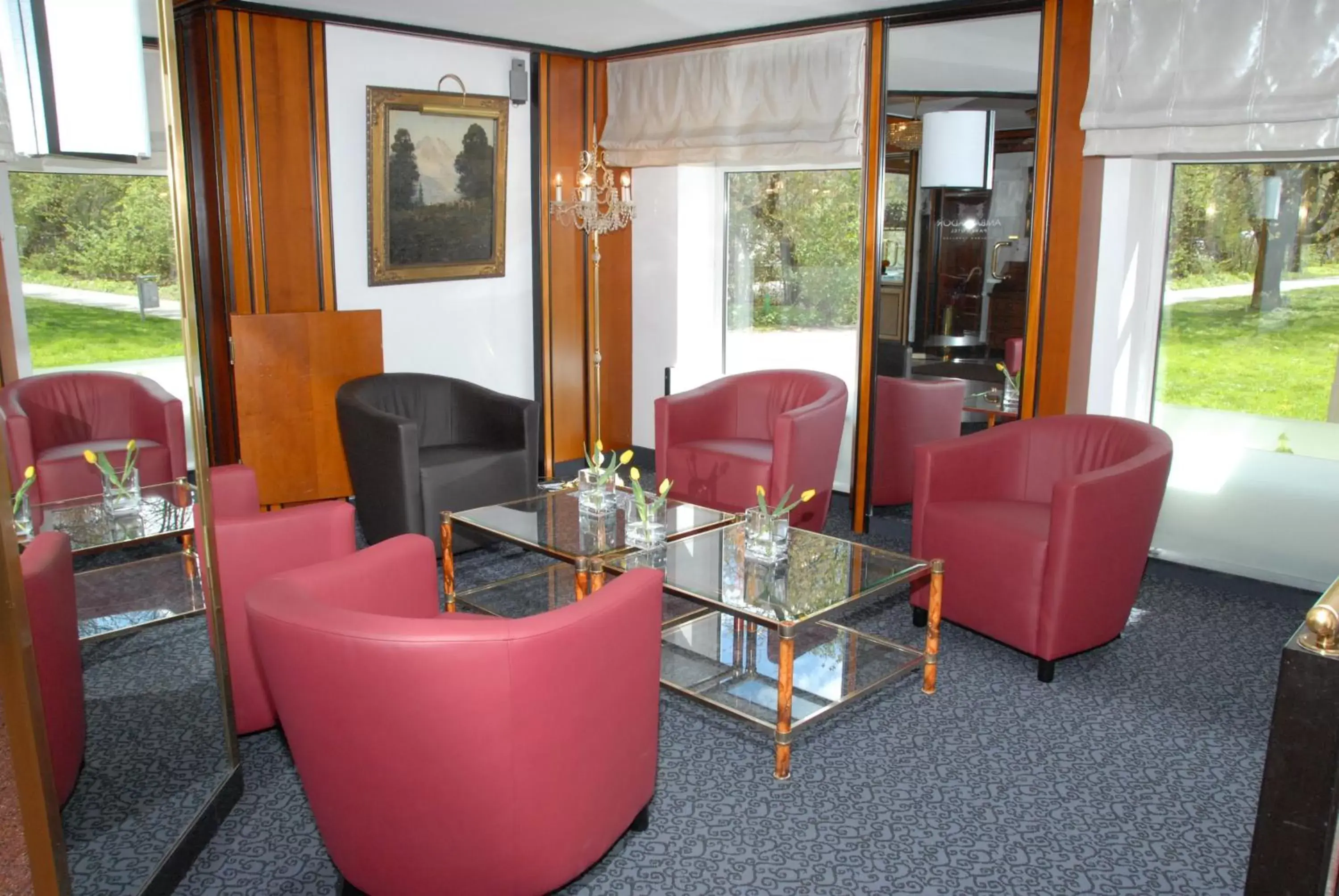 Lobby or reception, Lounge/Bar in Ambassador Parkhotel