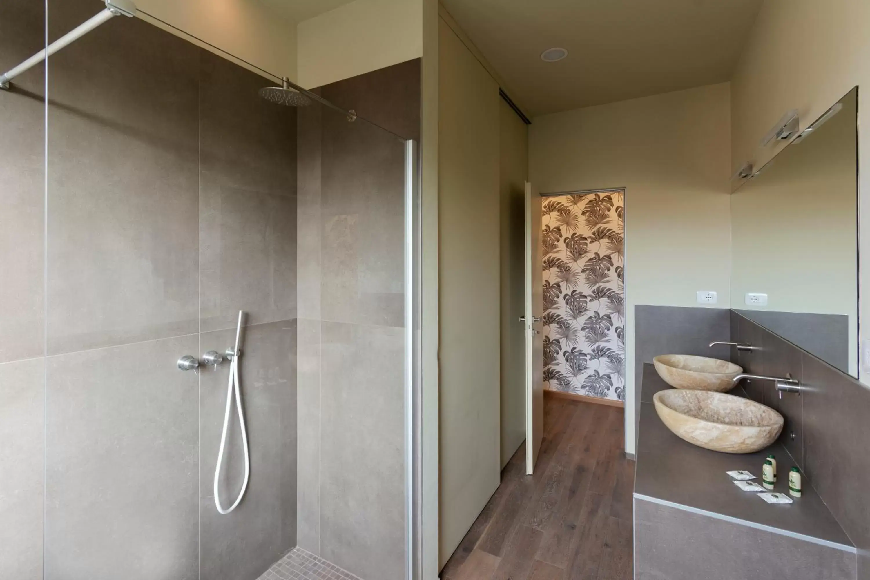 Shower, Bathroom in AlbaResidence Vico01