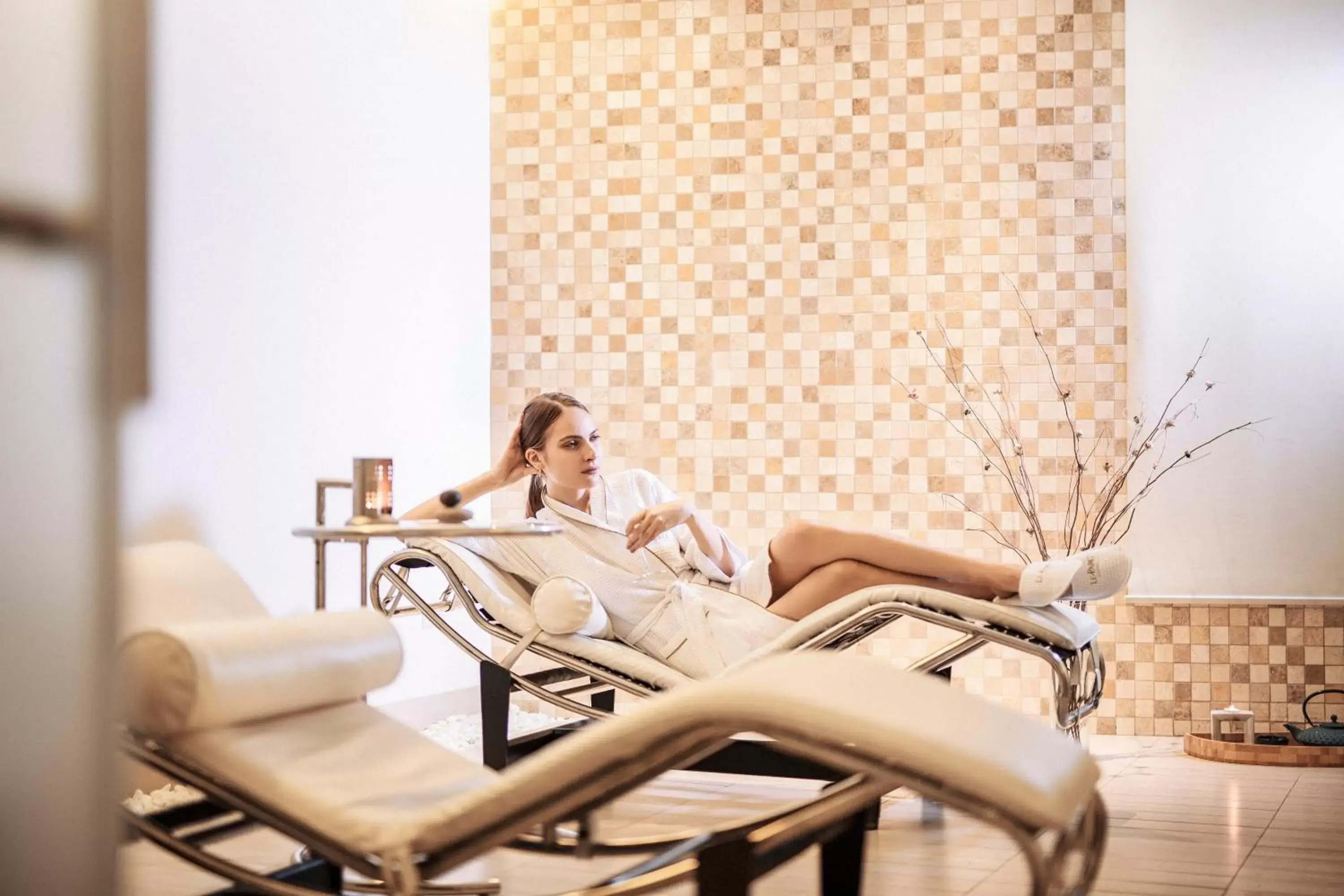 Massage in Le Parc Hotel, Beyond Stars