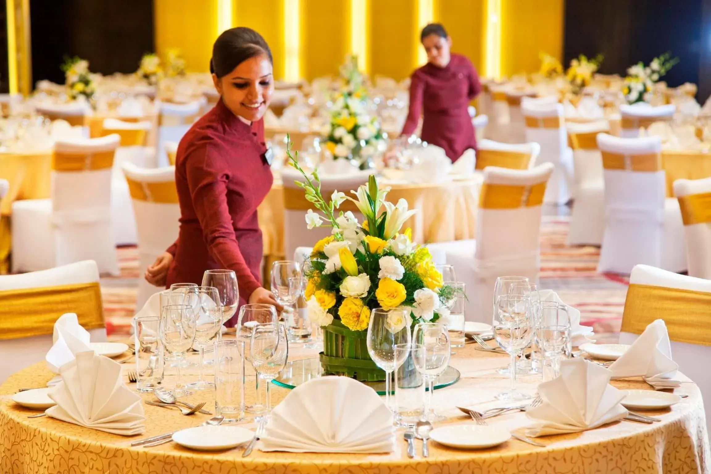 Staff, Restaurant/Places to Eat in Radisson Blu Plaza Delhi Airport